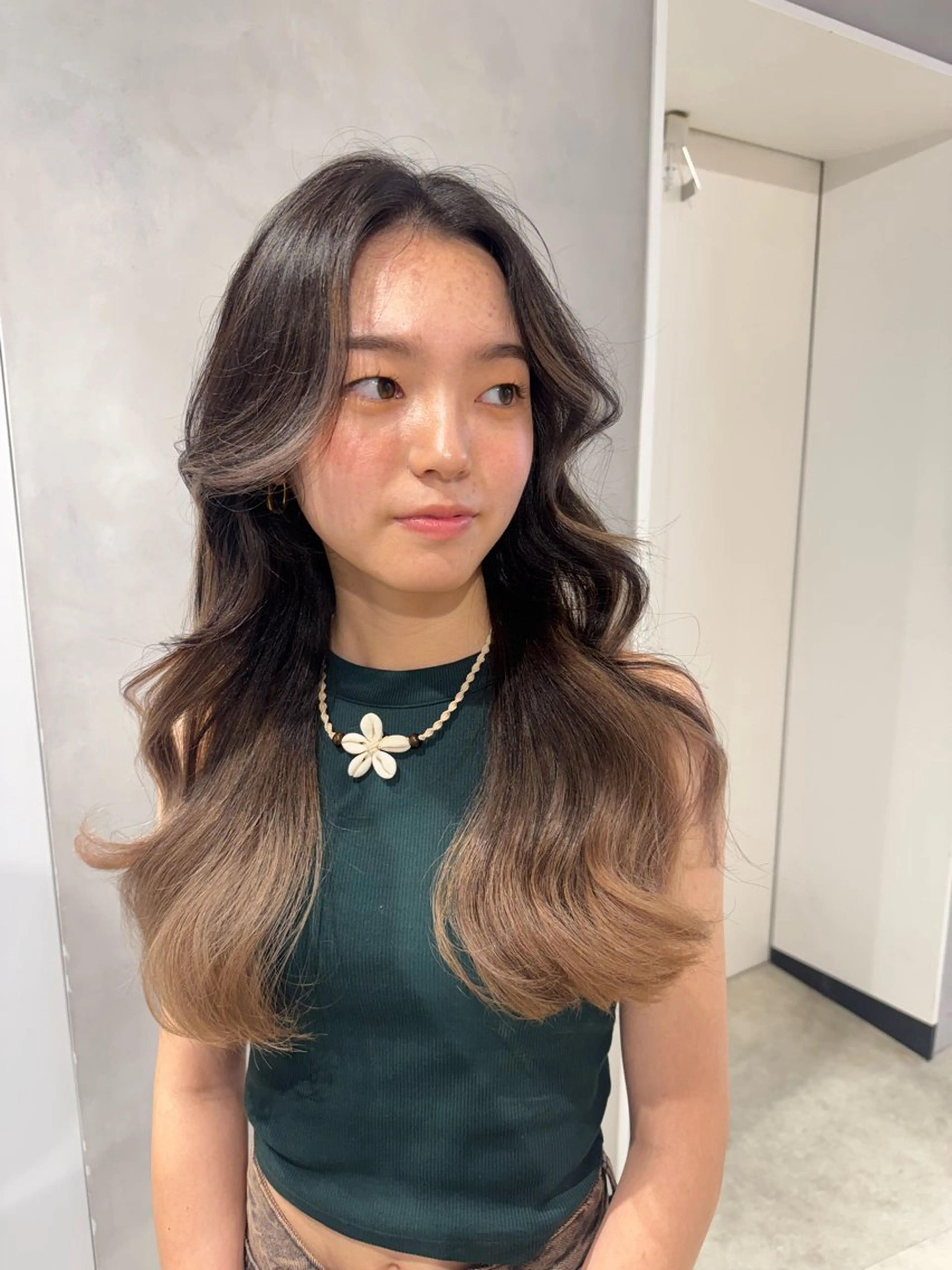 カラー カット ヘアカラー トリートメント 透明感カラー✨艶髪 制作🌱山根あゆみのヘアスタイル