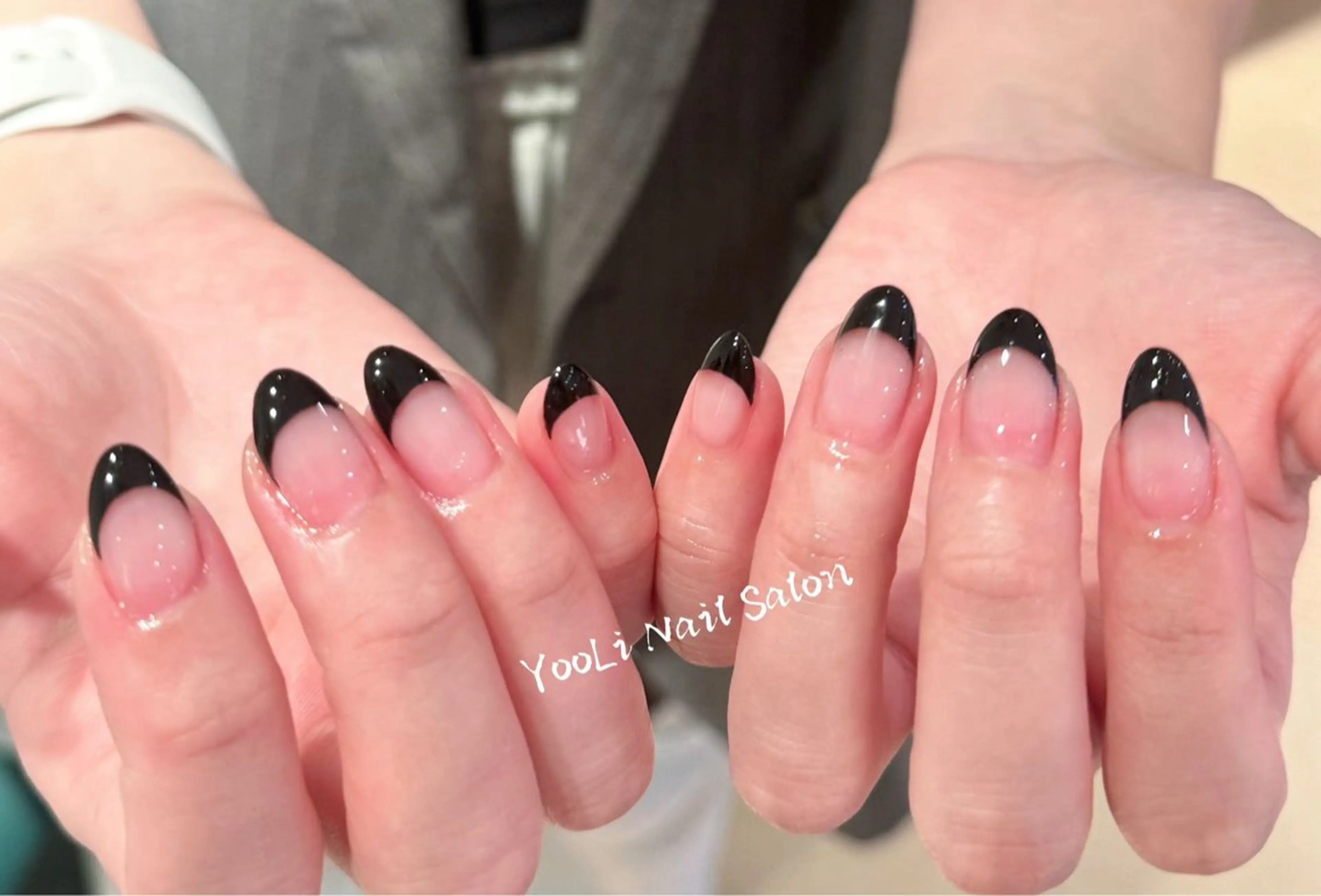 ネイル アートネイル オーロラネイル チークネイル フレンチネイル ガラスフレンチ 🎀YooLi Nail salonのネイルデザイン