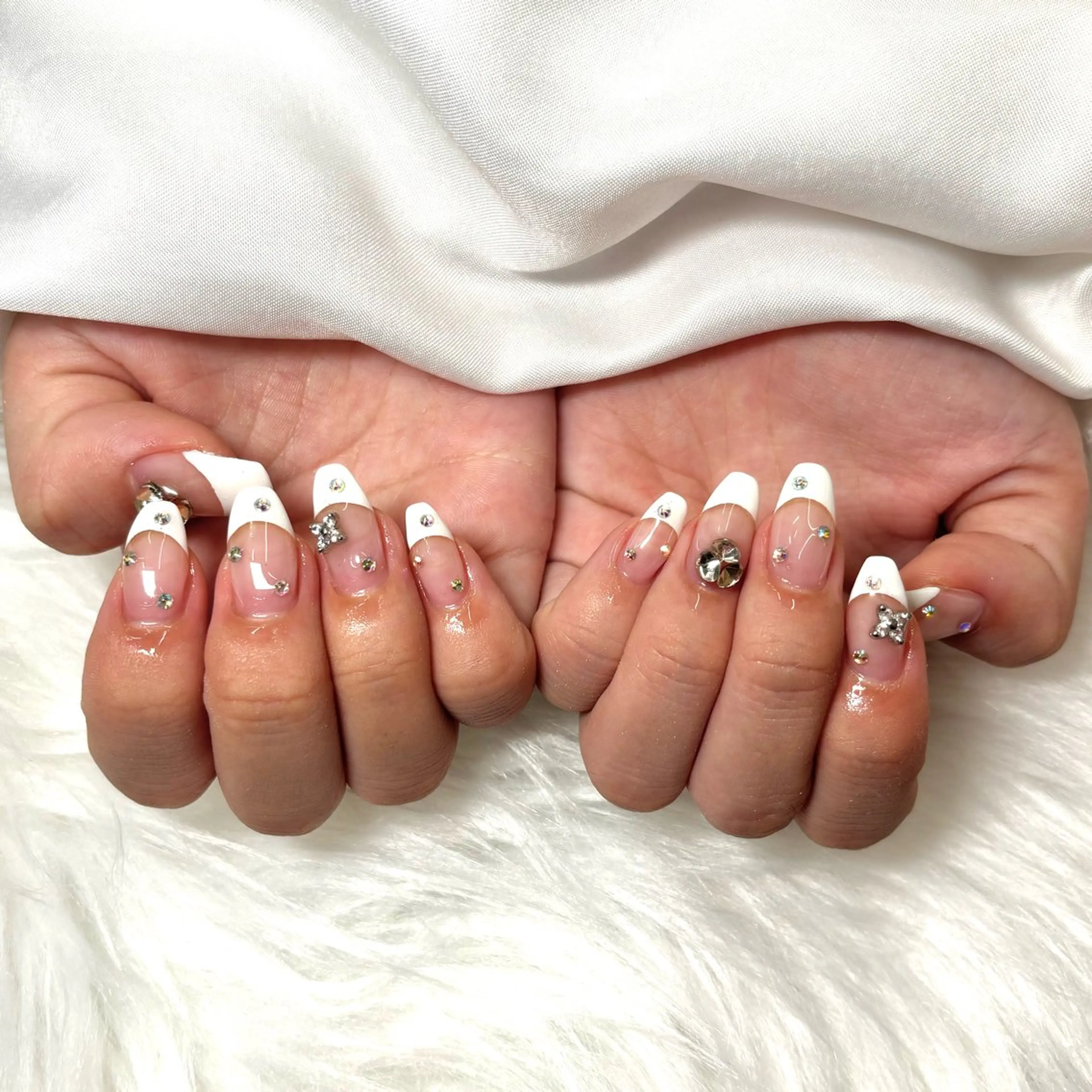 ネイル ハンドネイル E大和八木 miyuのネイルデザイン