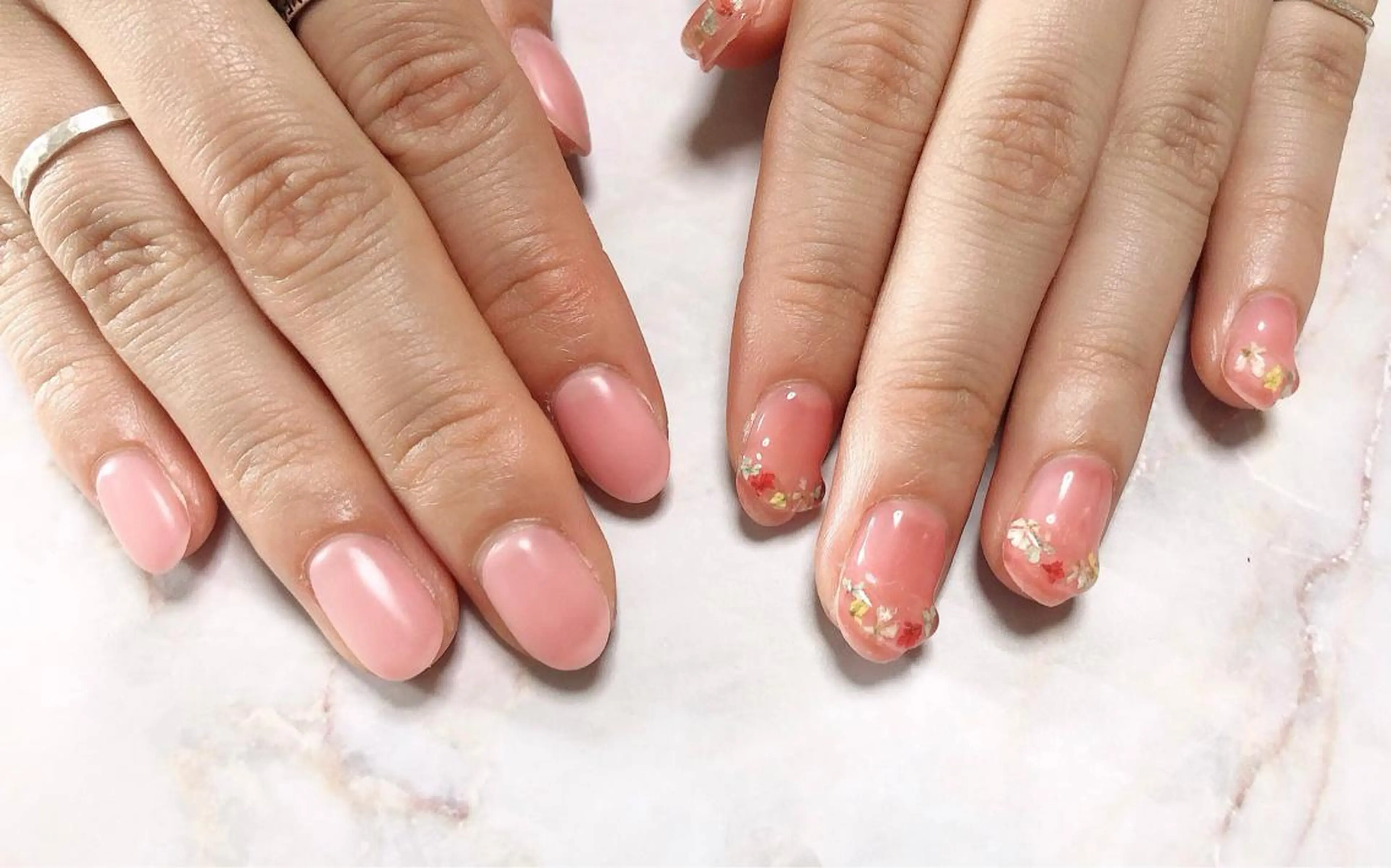 ネイル mano nella manoのネイルデザイン