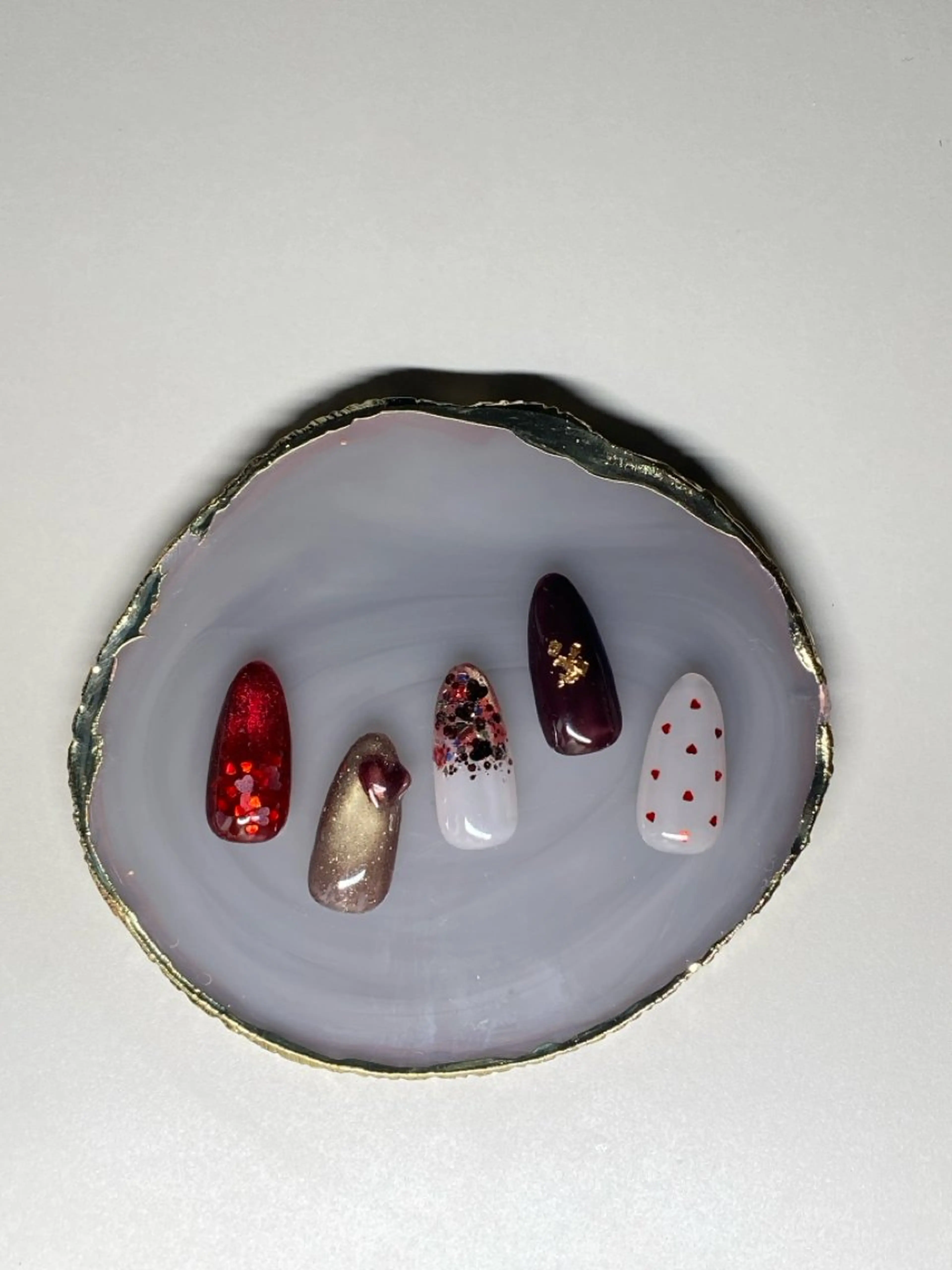 ネイル バレンタイン 柳 里穂のネイルデザイン