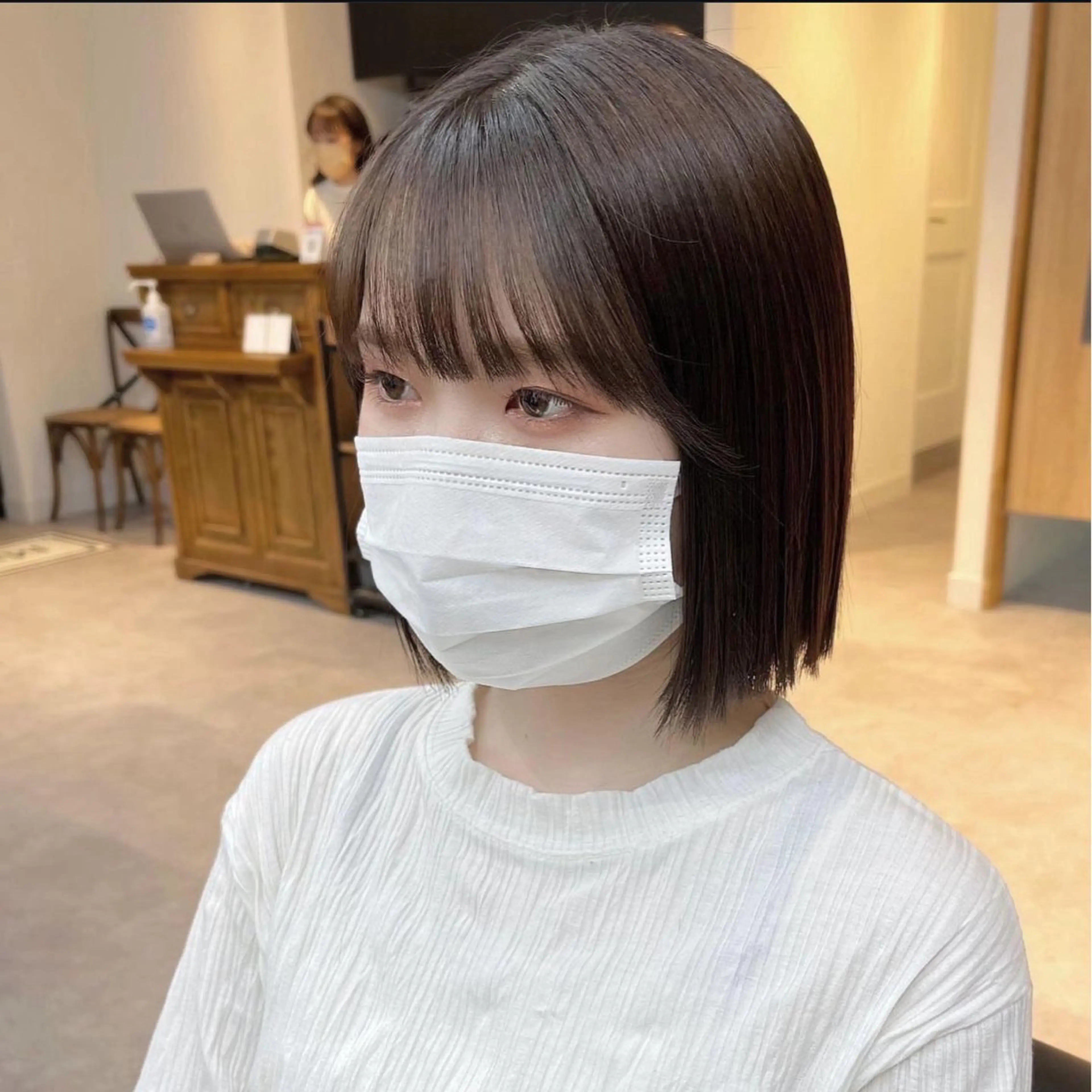 顔周りのクセが気になる方におすすめ👀🌟顔周り艶ストレート🌟➕顔周り整えカット0円🍀の写真