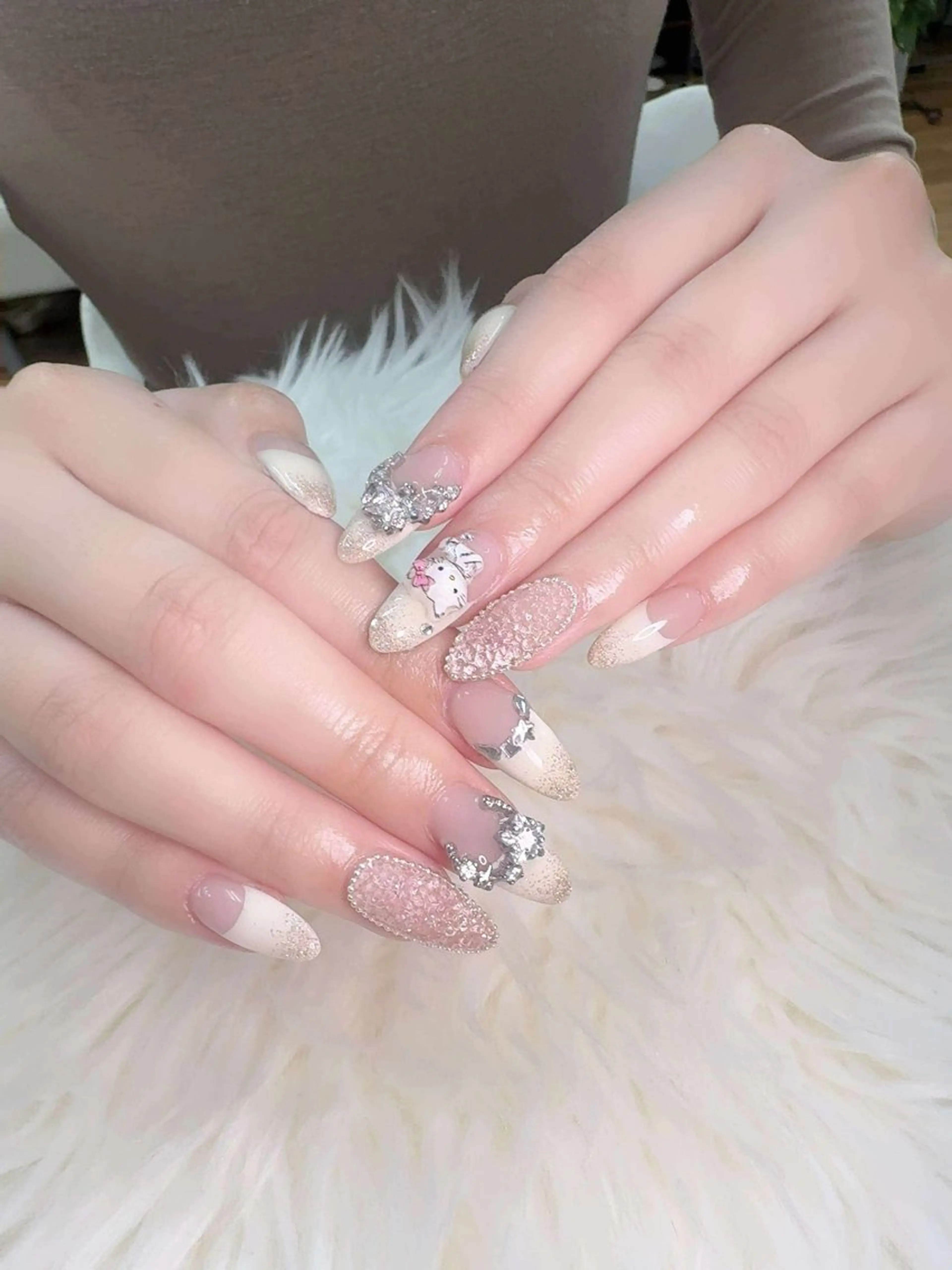 ネイル 成人式 フレンチネイル グラデーション 韓国ネイル マグネットネイル ハンドネイル Squen Nail 【持ち込みOK】のネイルデザイン