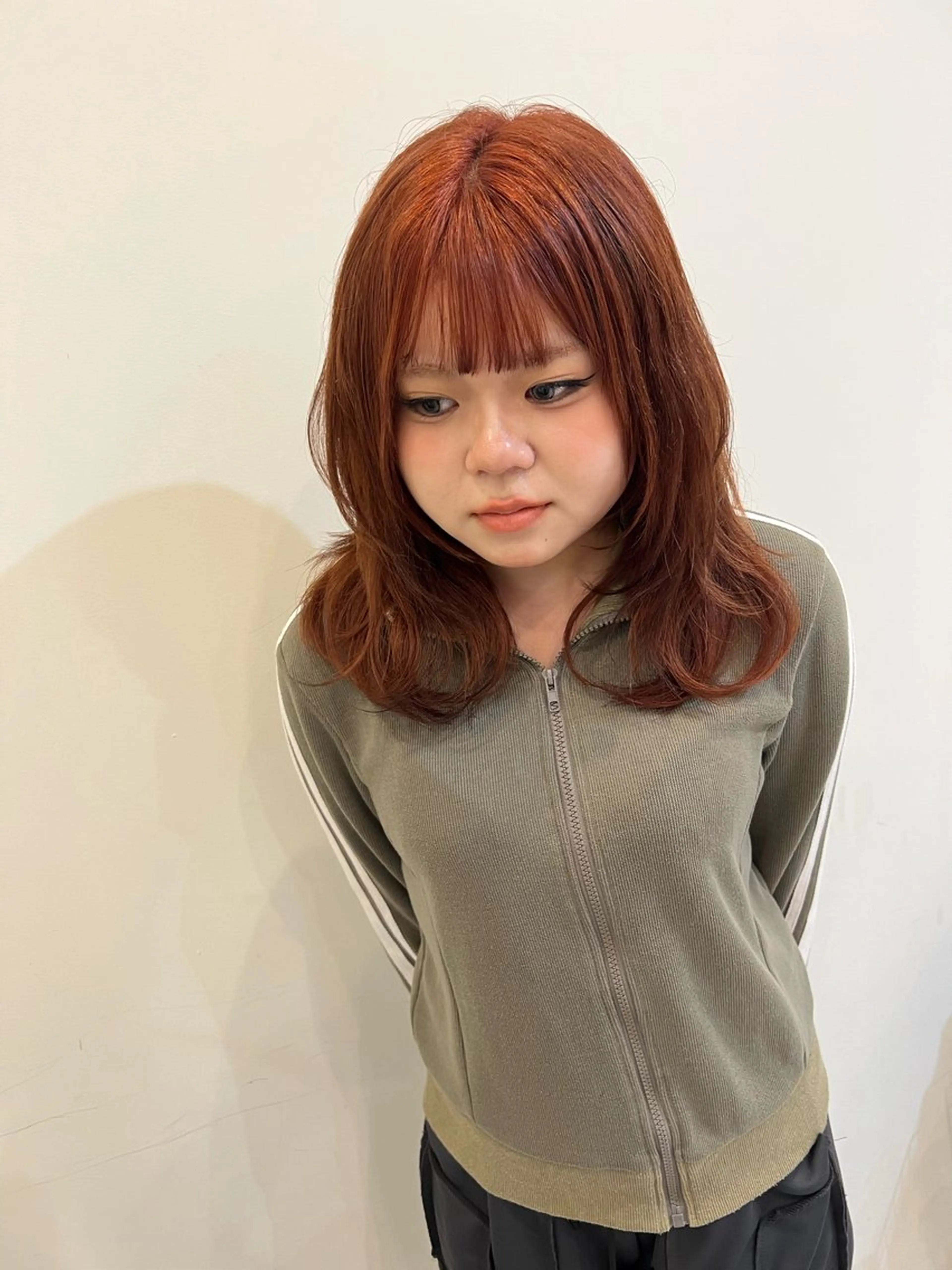 ミディアム ハッシュカット カット ヘアカラー トリートメント 興津/韓国レイヤー ダブルカラー美髪縮毛のヘアスタイル