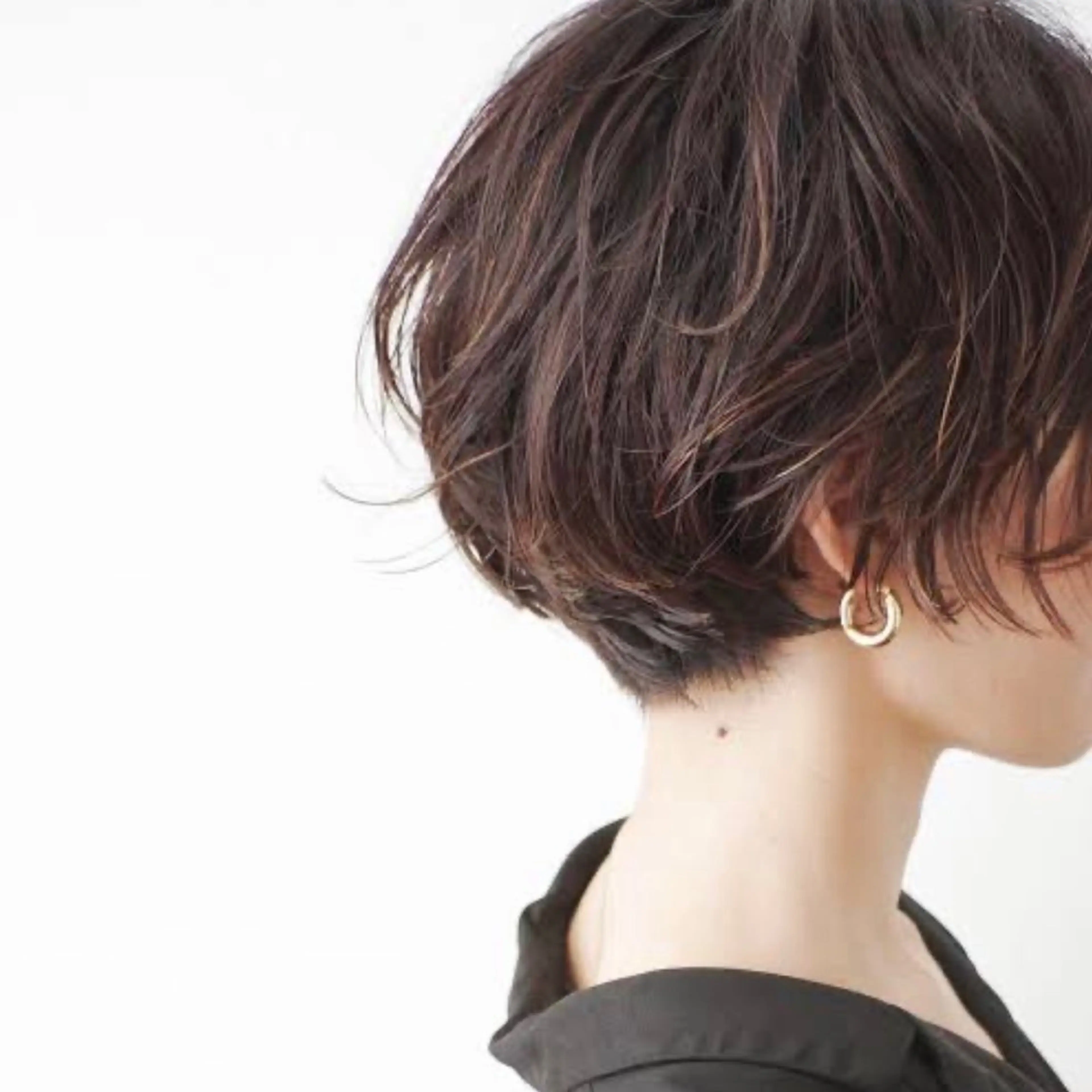 ショート パーマ ひなた あゆみのヘアスタイル