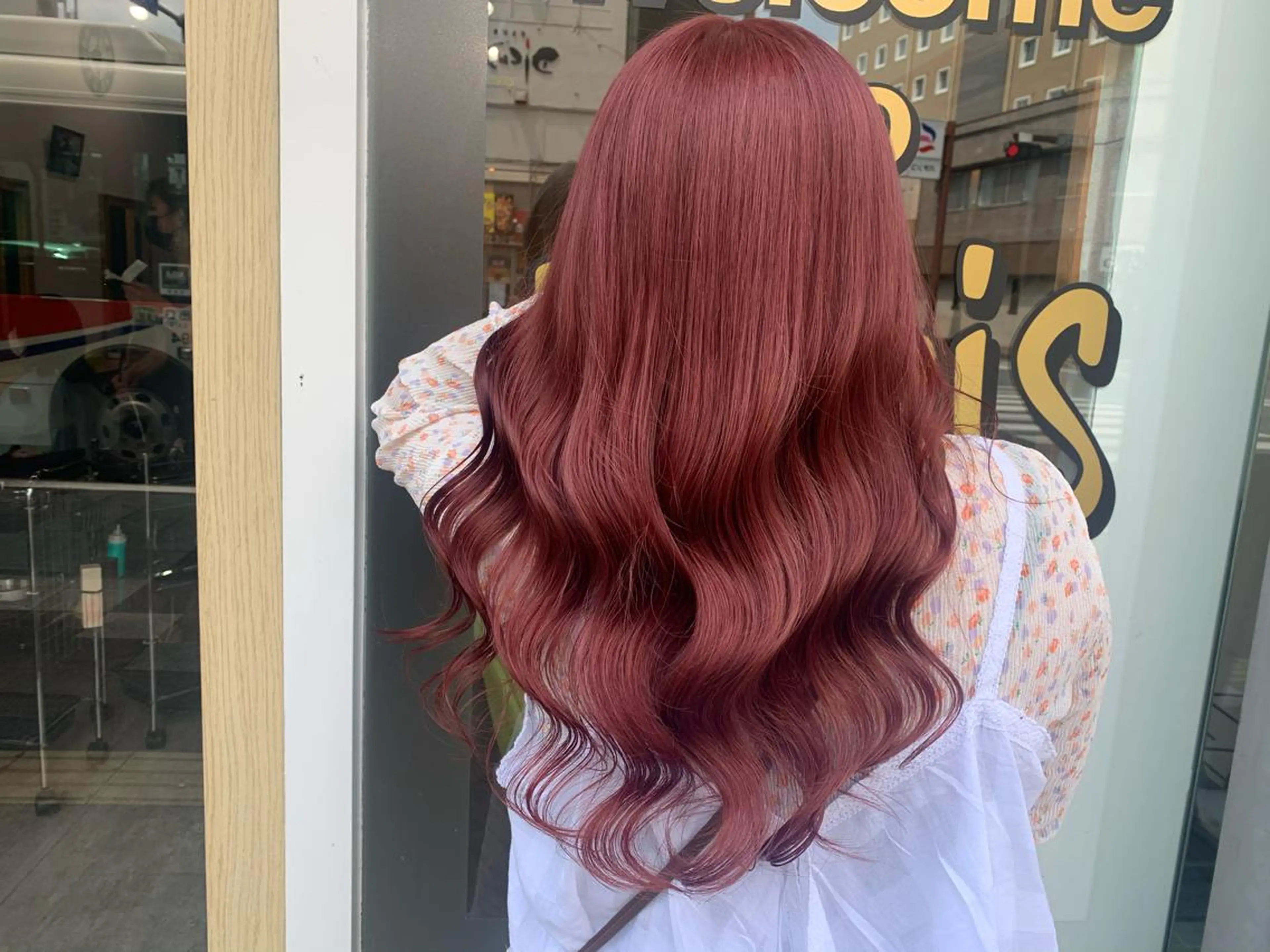 ロング カラー パーマ ヘアアレンジ メンズ キッズ ネイル マツエク・マツパ アイブロウ ローズカラー 🤍韓国風レイヤー/ 艶髪🤍鳥越美羽のヘアスタイル