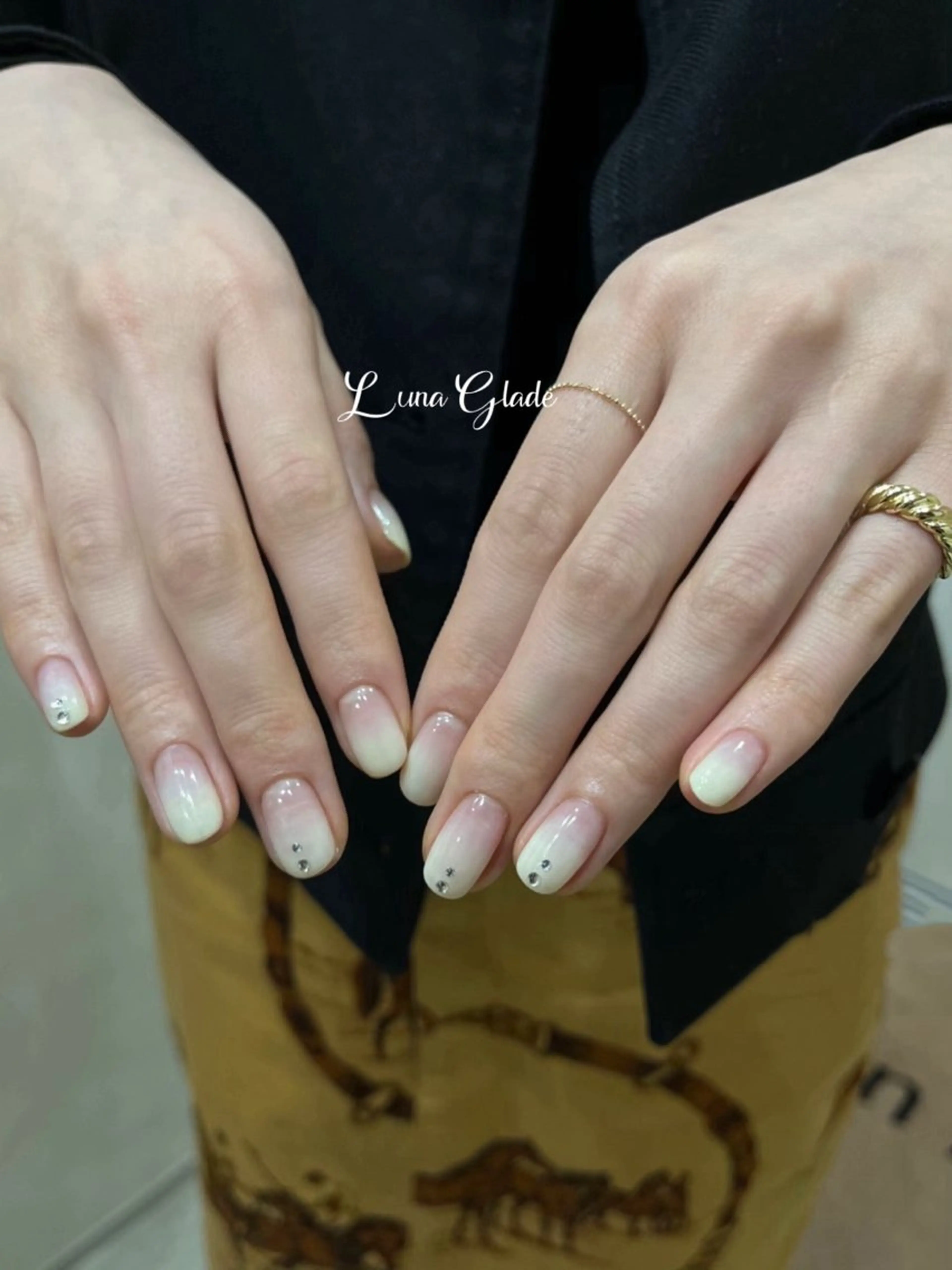 ネイル ハンドネイル Luna Gladeのネイルデザイン