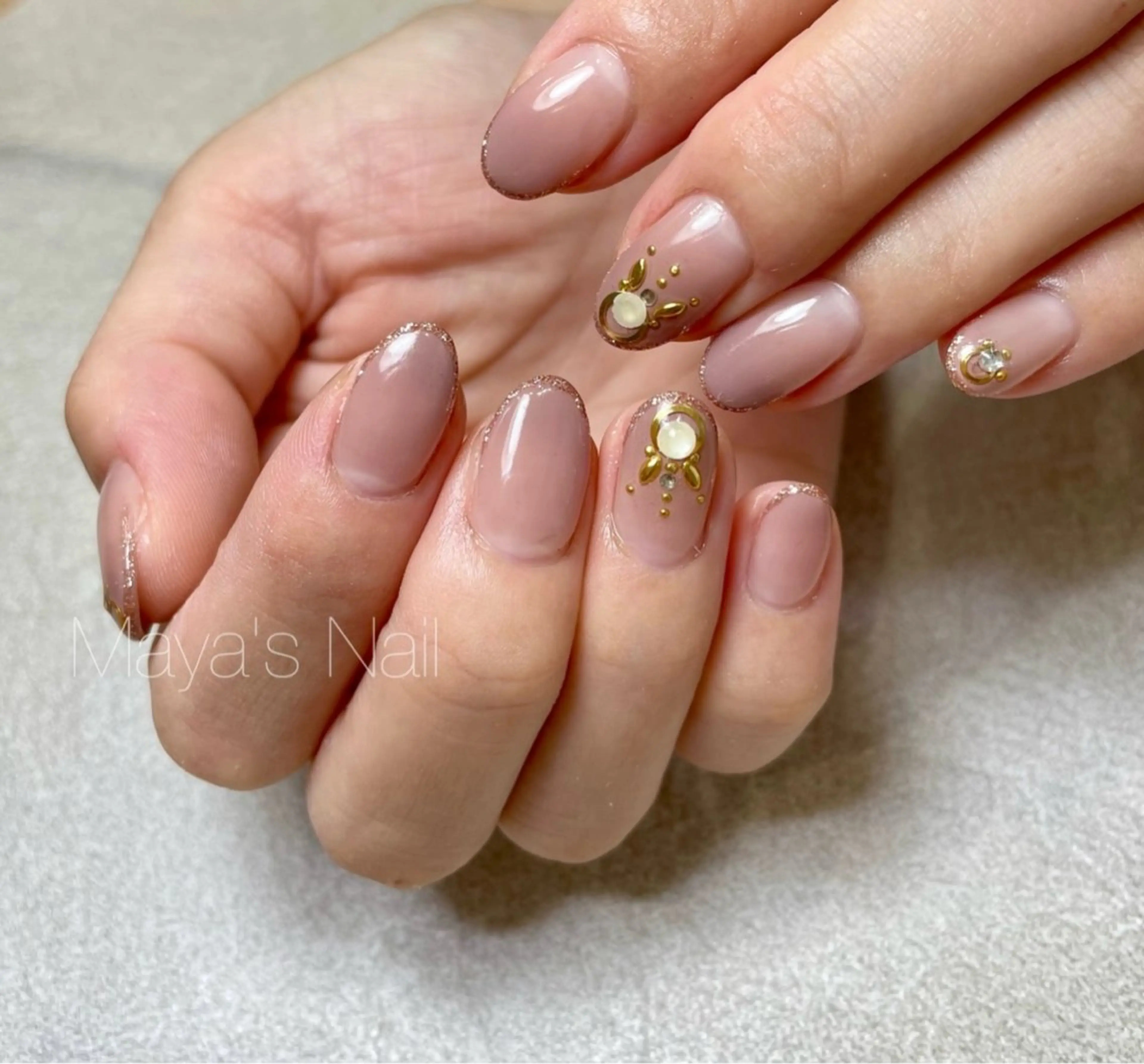 ネイル グラデーション オフィスネイル Maya Privateのネイルデザイン