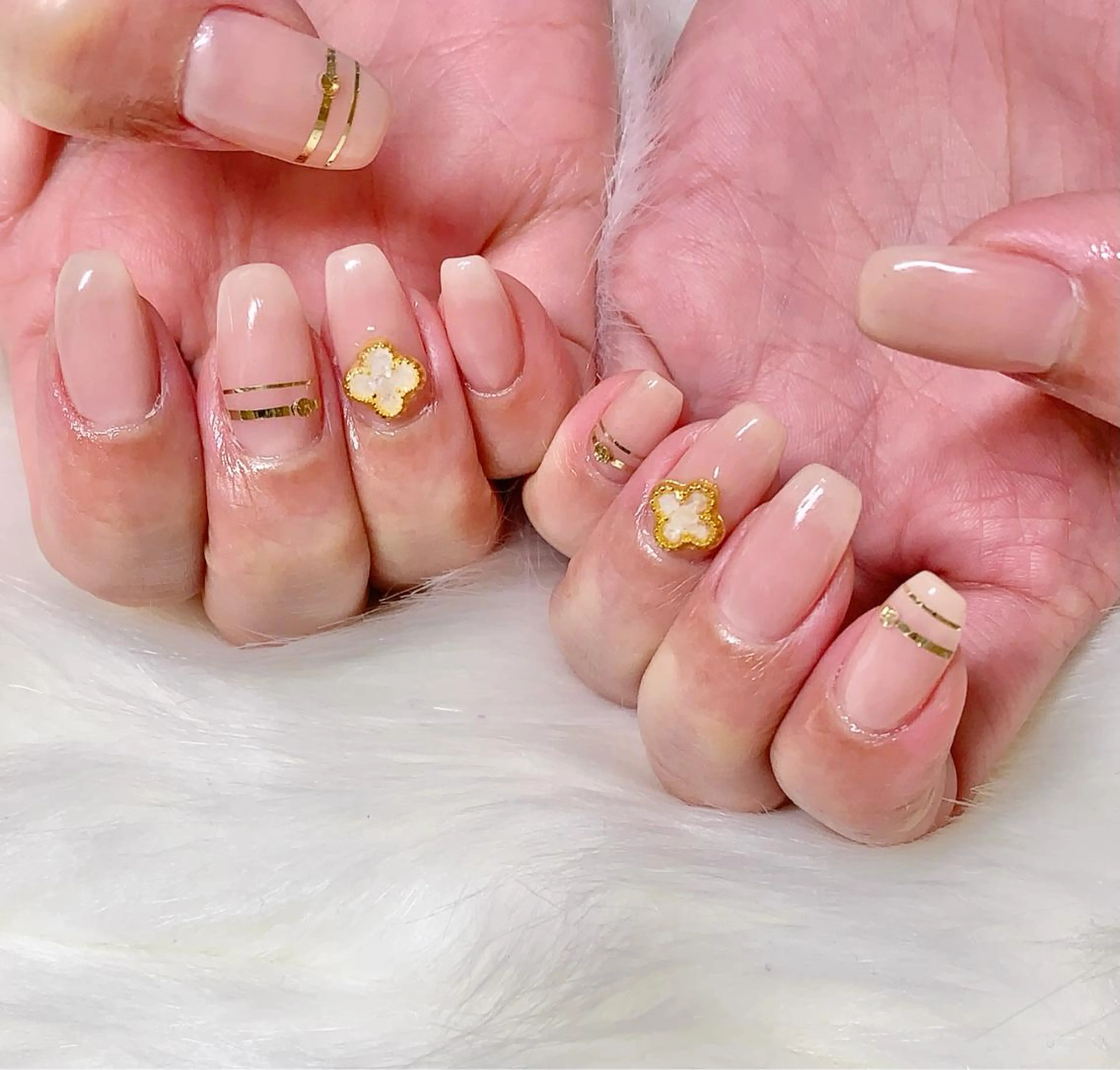 ミディアム ネイル シンプルネイル ハンドネイル R nailのネイルデザイン