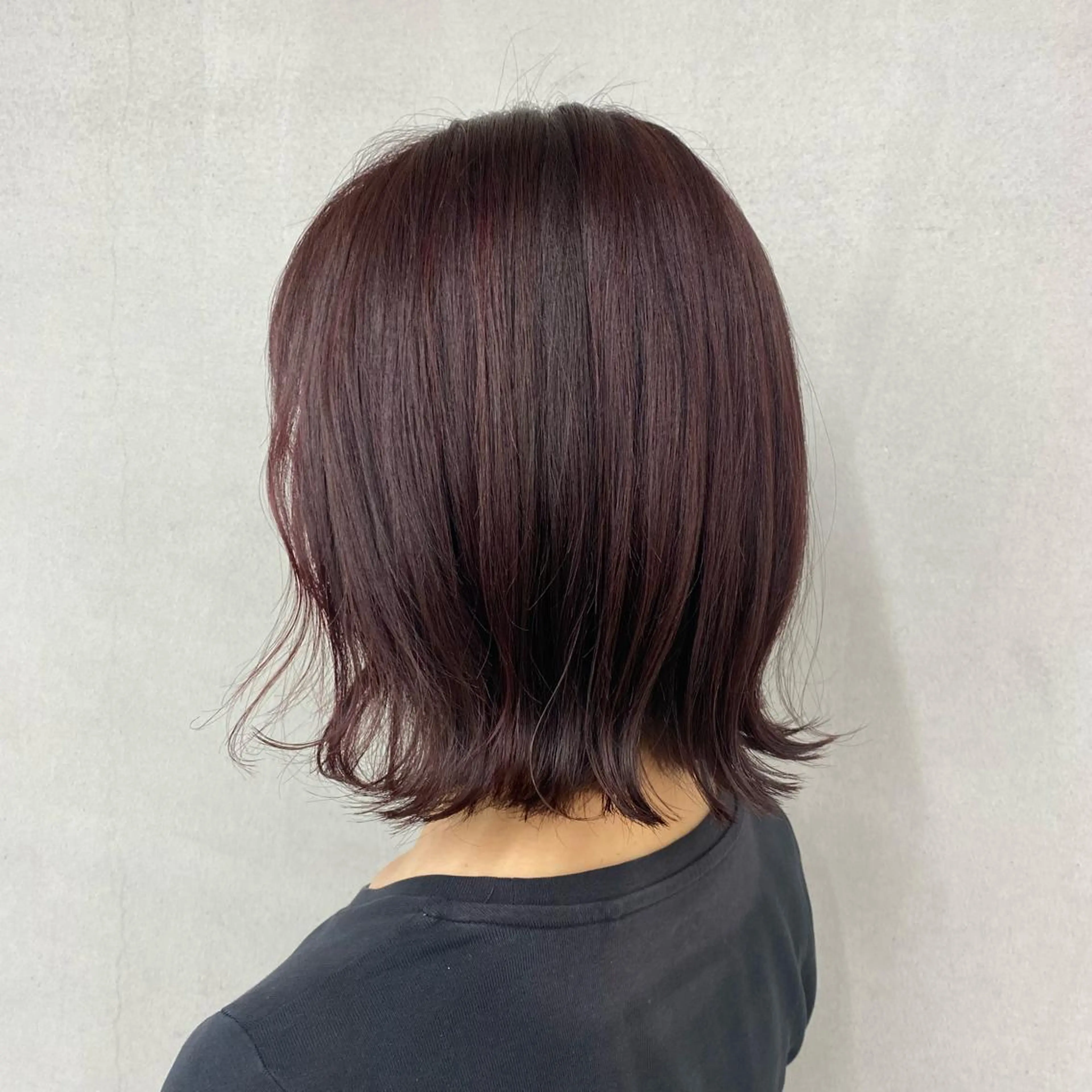 ショート カラー 平川 夏海のヘアスタイル