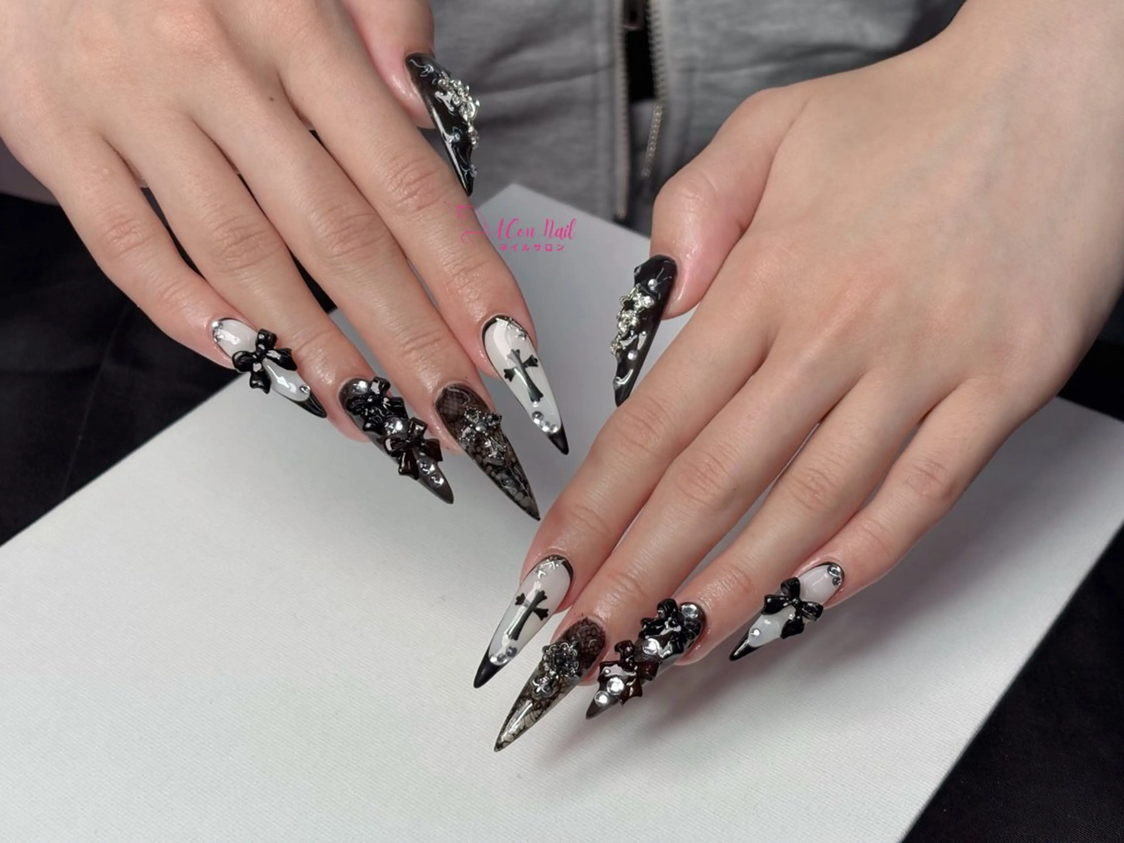 ネイル 桜ネイル 長さ出し フラワーネイル フレンチネイル ジェルネイル ハンドネイル ACon NailSalonのネイルデザイン