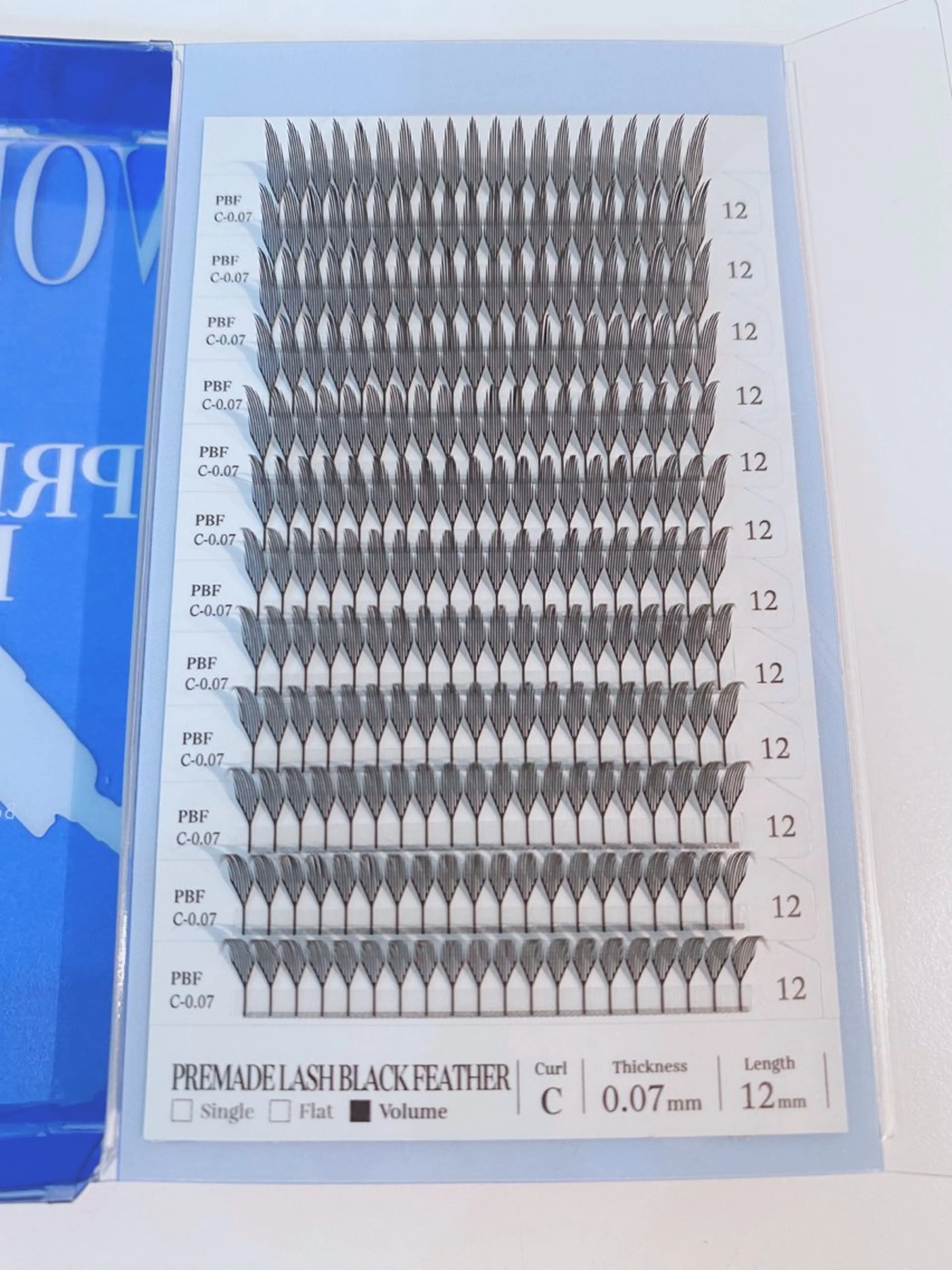 羽エクステ🪶✨束感ワンホンマツエク🇰🇷羽エクステのみで仕上げる時短コース💗両目30束までのお仕上がり✨の写真