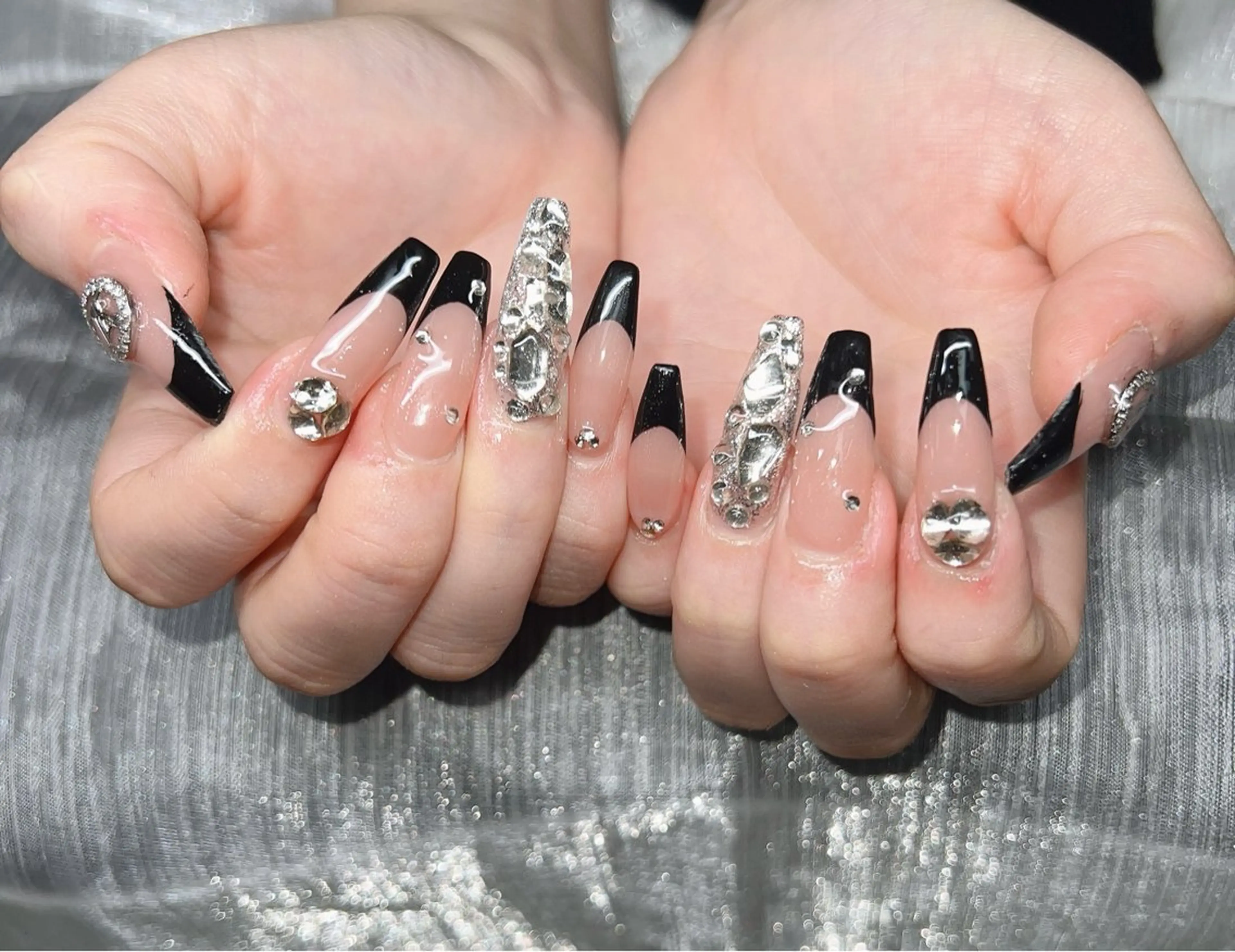 ネイル オーロラネイル チークネイル 長さ出し フットネイル フレンチネイル ハンドネイル Lee Nailsのネイルデザイン