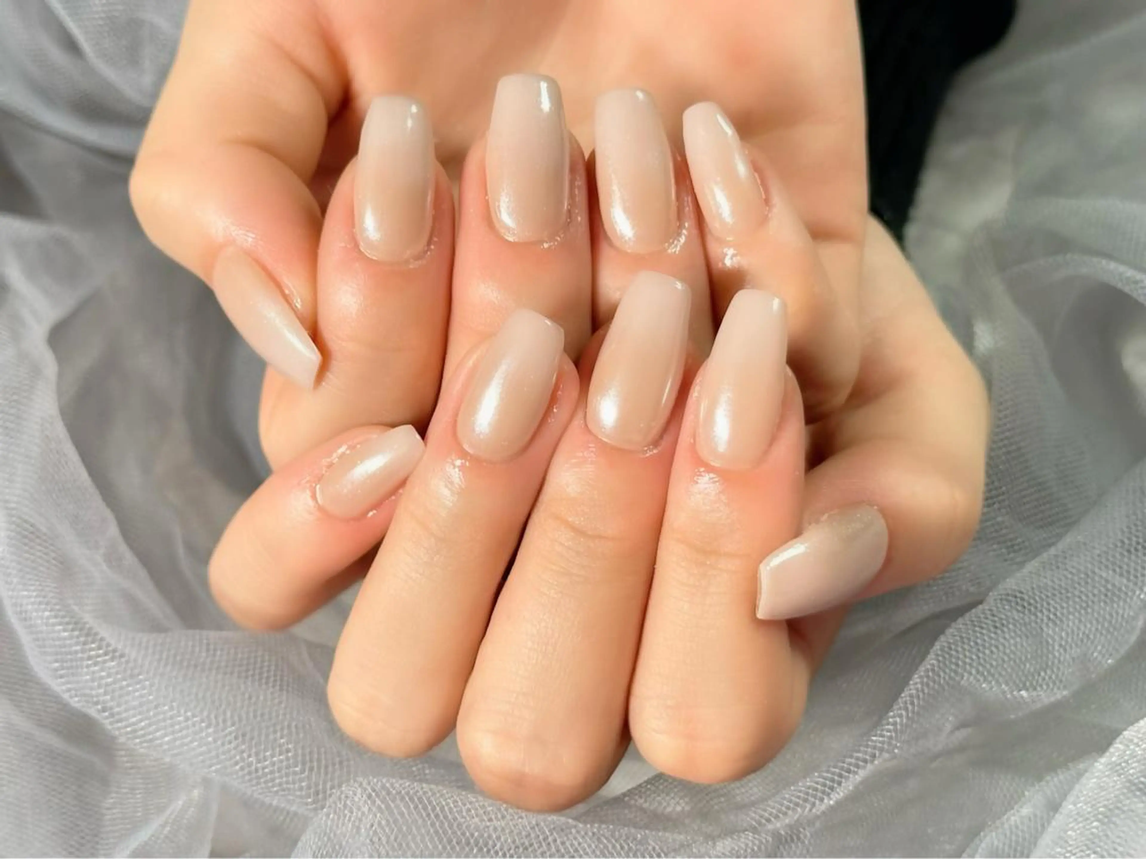 ネイル オーロラネイル シンプルネイル ハンドネイル Nail Salon KURELLYのネイルデザイン