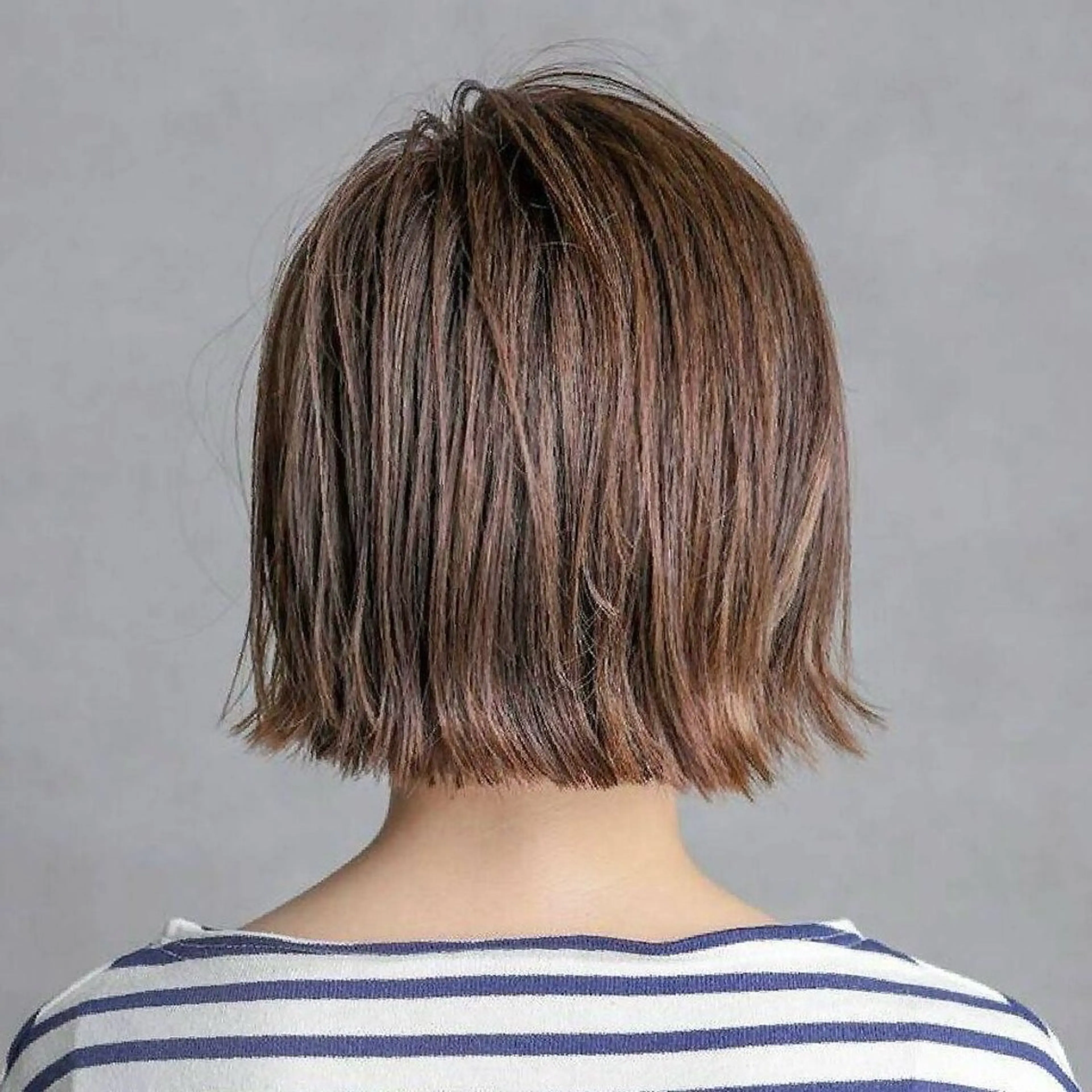 カラー ブラウンカラー enx ナンバ アオイのヘアスタイル