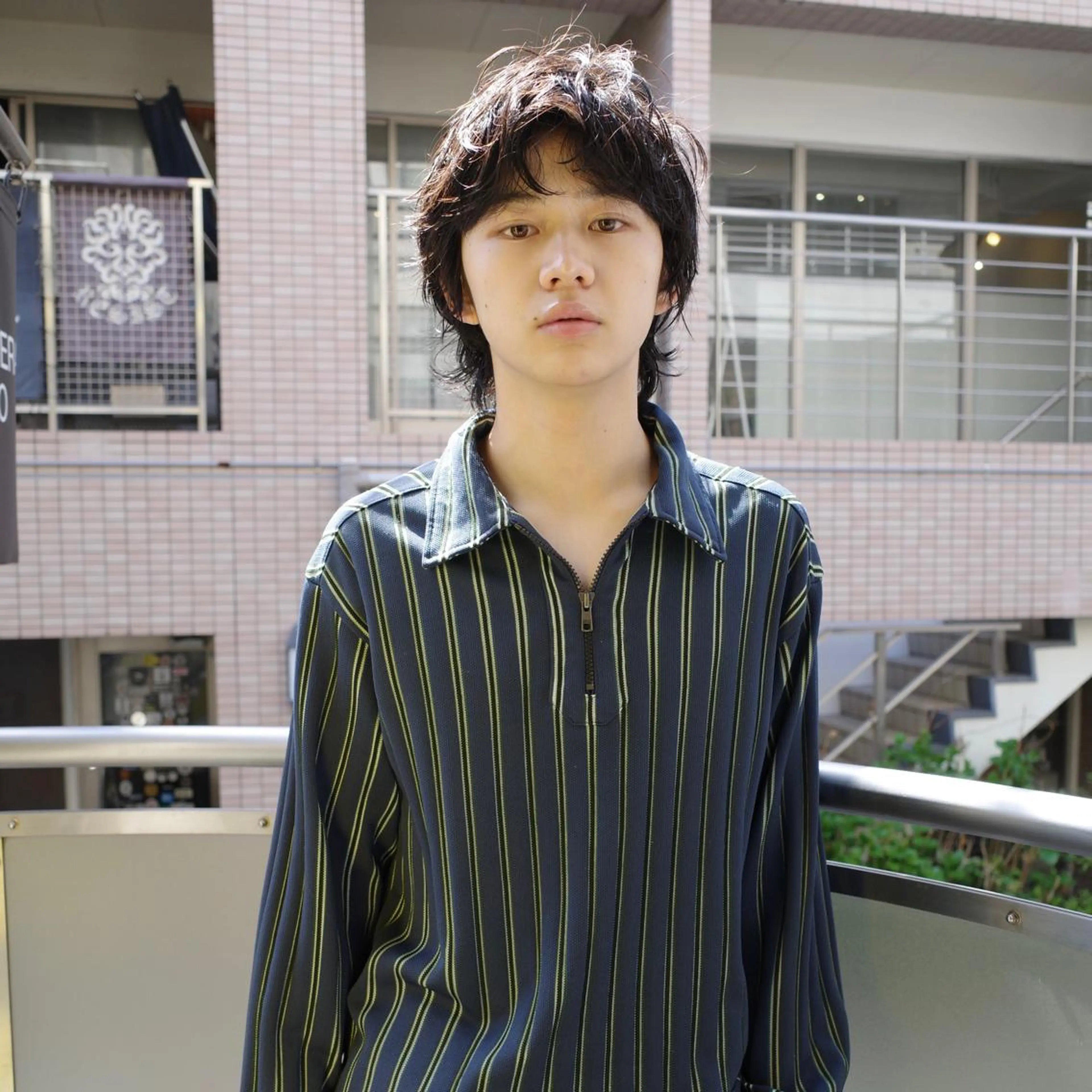 ショート パーマ メンズ ショートボブ ショートレイヤー メンズブリーチ フェードカット メンズハイライト 🌈圧倒的デザイン力 内井省吾のヘアスタイル