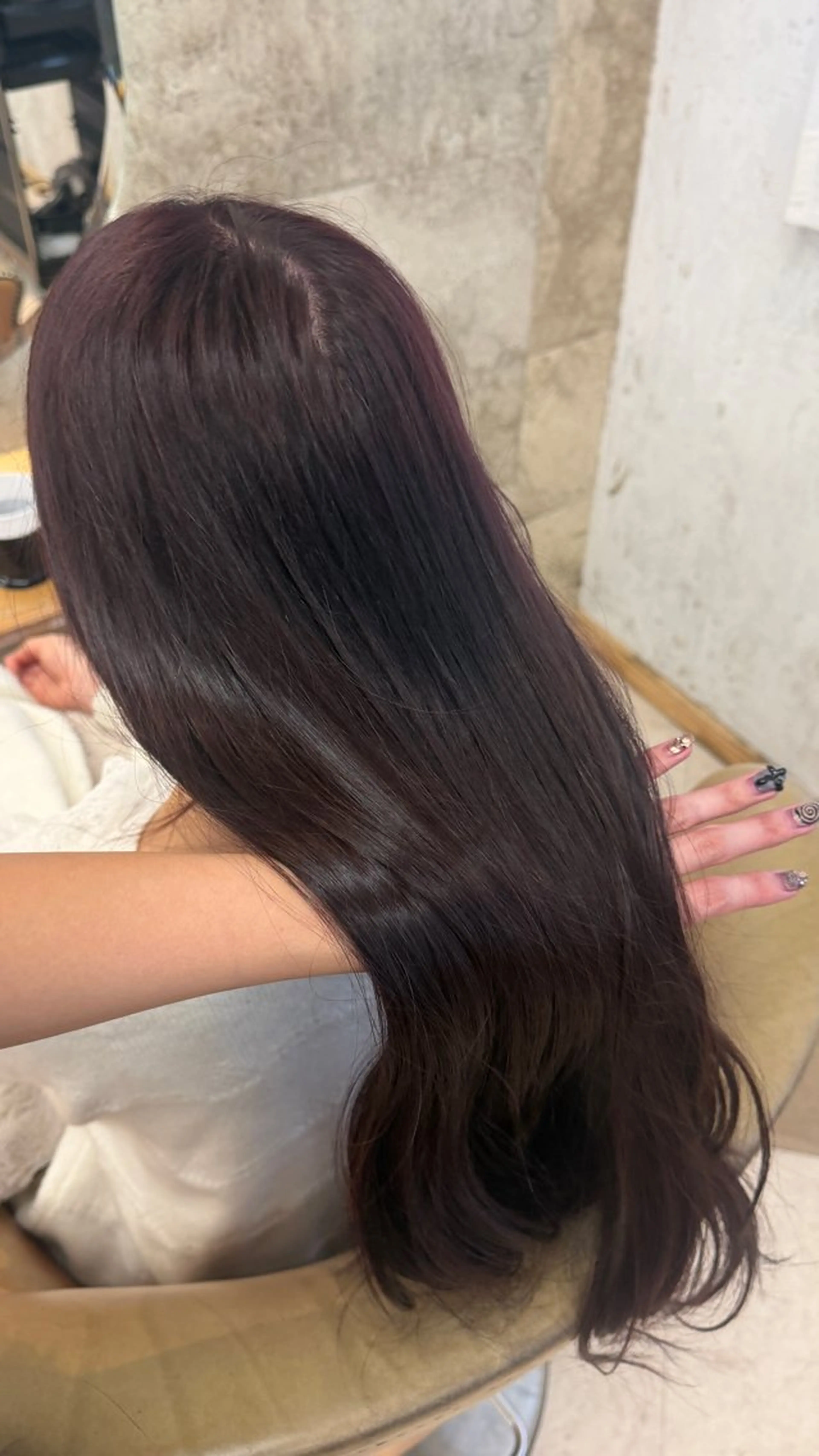 ロング ヘアカラー 橋本 りくのヘアスタイル