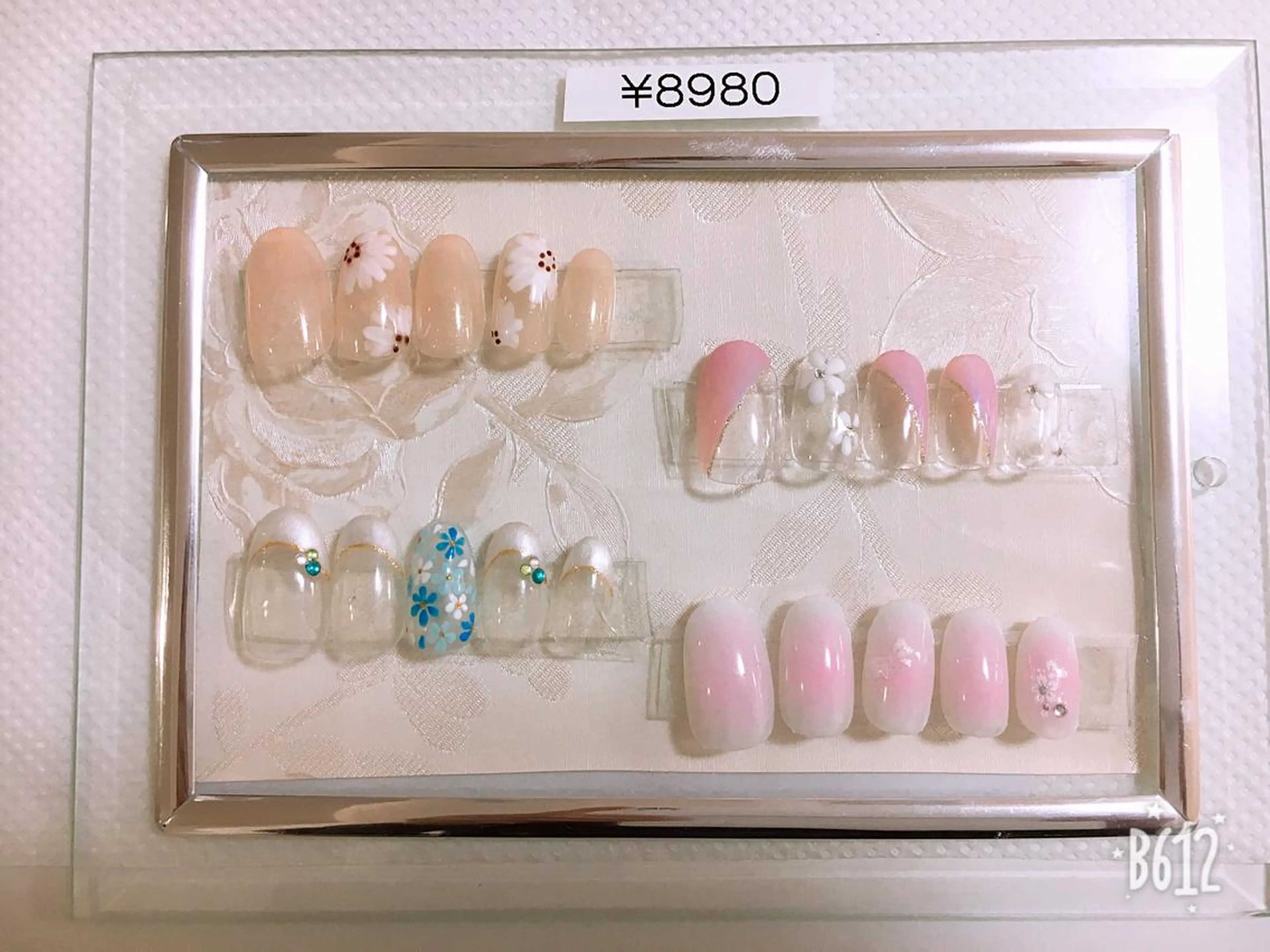 ネイル yuni所属・Nail salon yuriのネイルデザイン