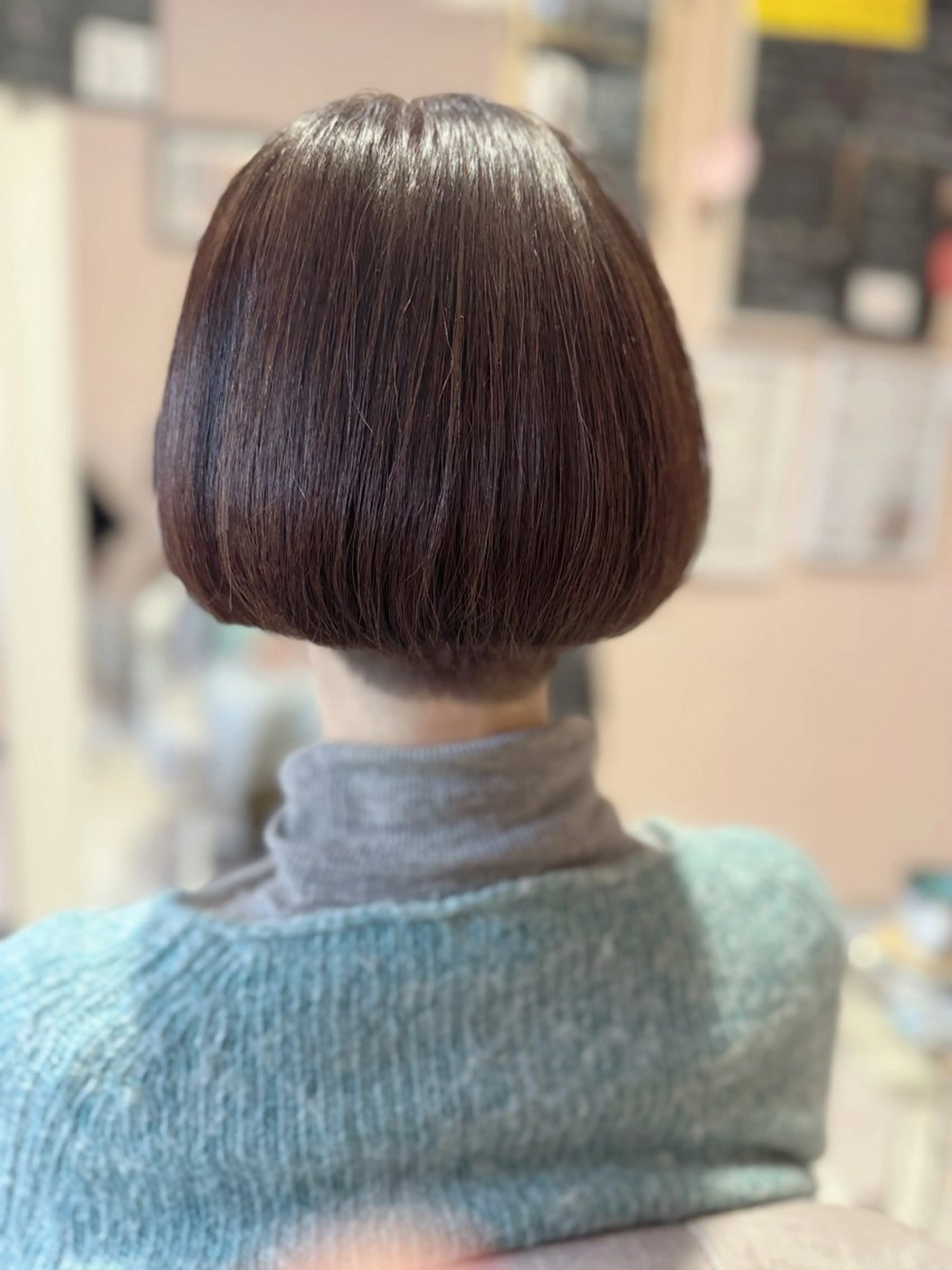ショート 磯部 彩のヘアスタイル