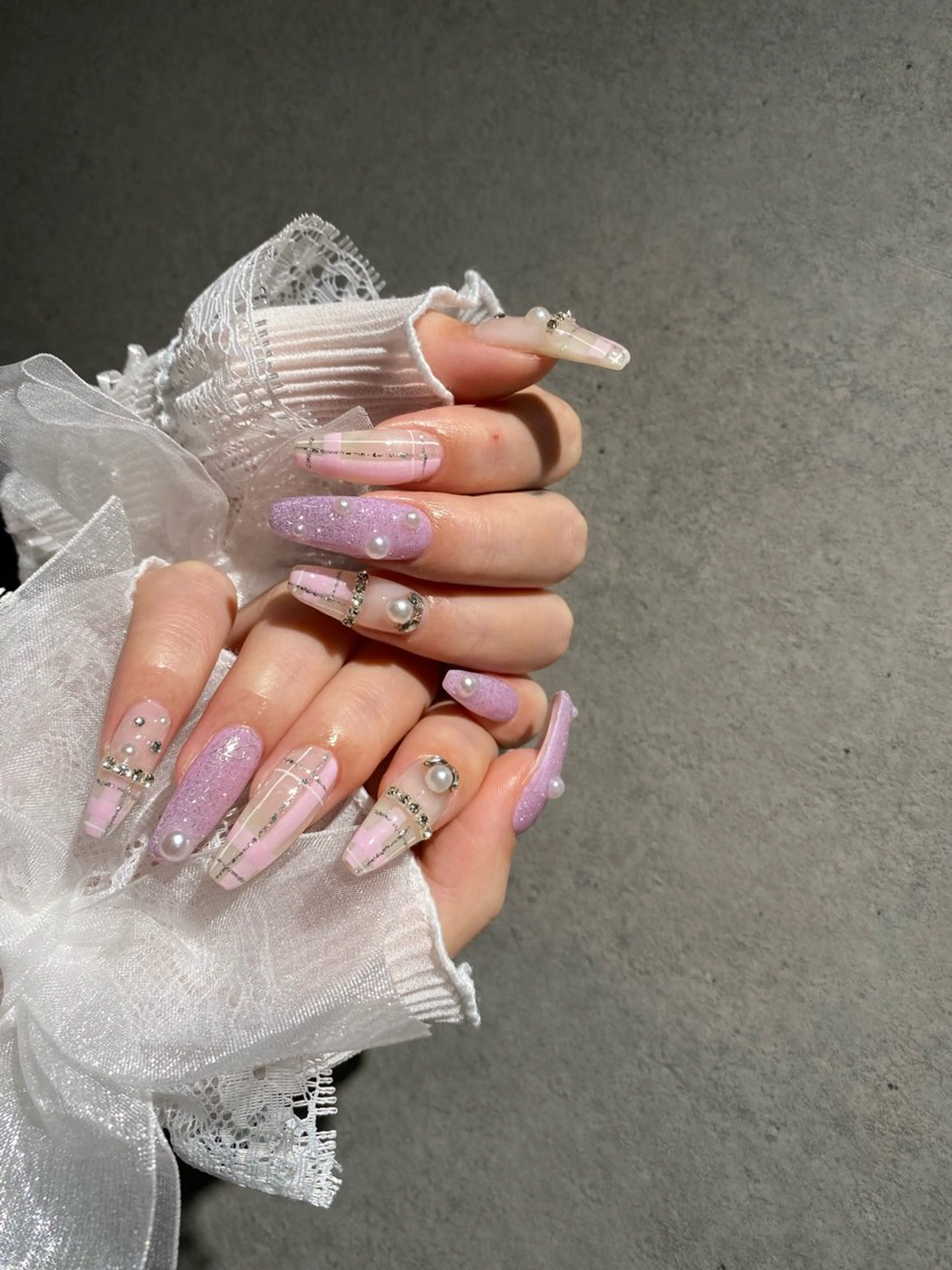 ネイル I-nailロング /ワンホン/キラキラのネイルデザイン