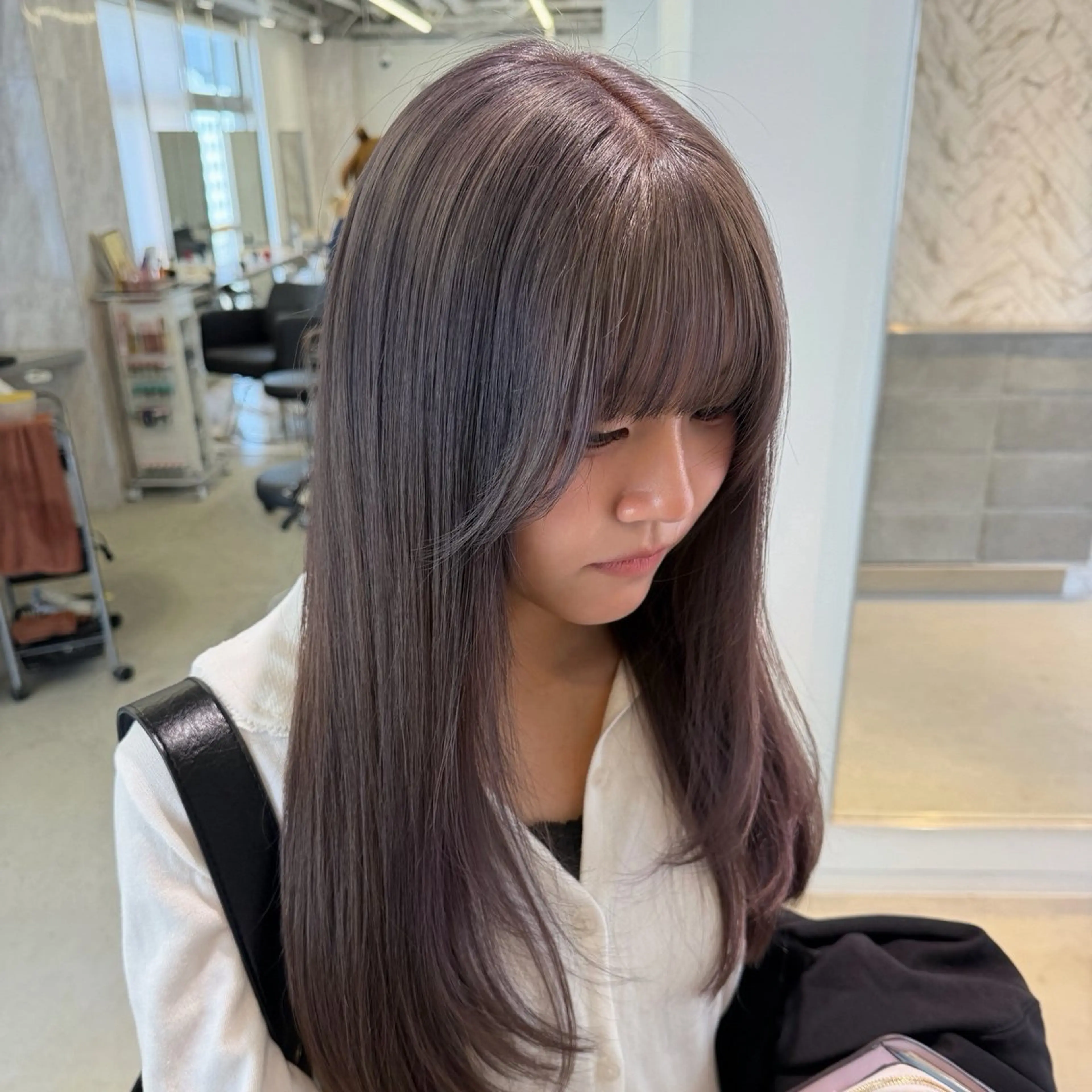 ロング カラー グレージュ カット ヘアカラー EIGHT　樹梨 ／韓国ヘア🩶のヘアスタイル