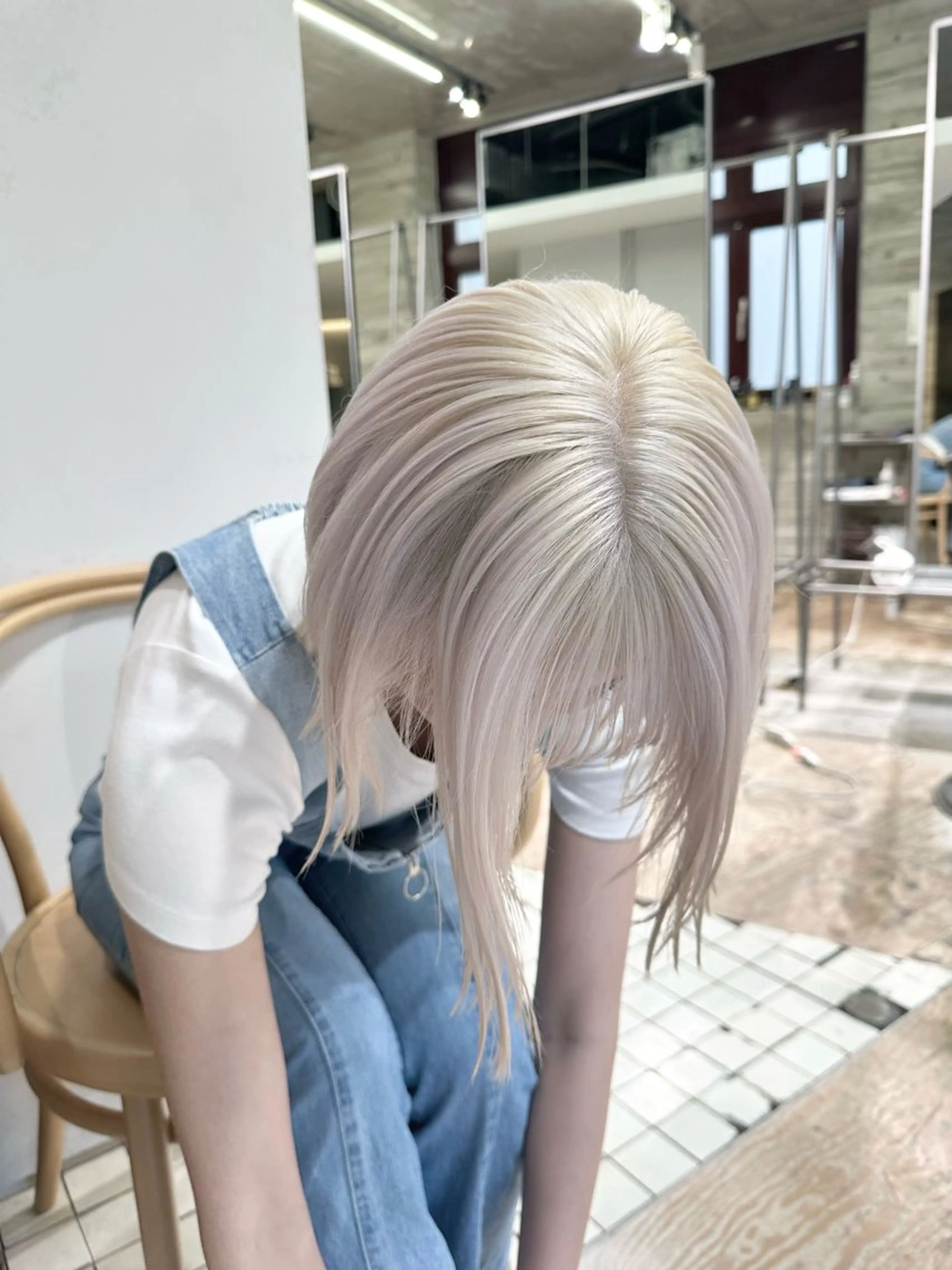 ミディアム カラー ハイトーンカラー ヘアカラー トリートメント kai .のヘアスタイル