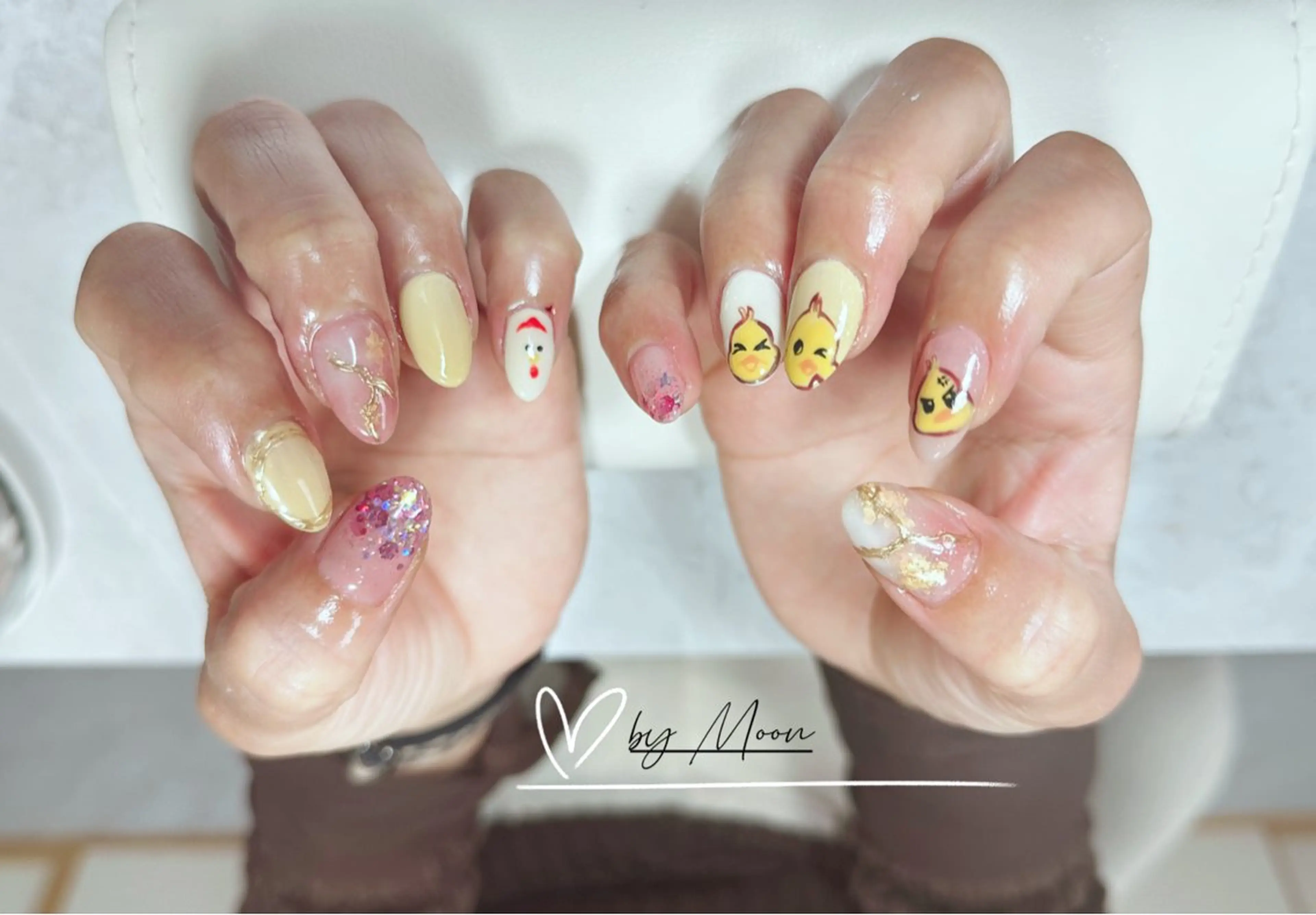 ネイル ピンク 黄色 Moon Nailsのネイルデザイン