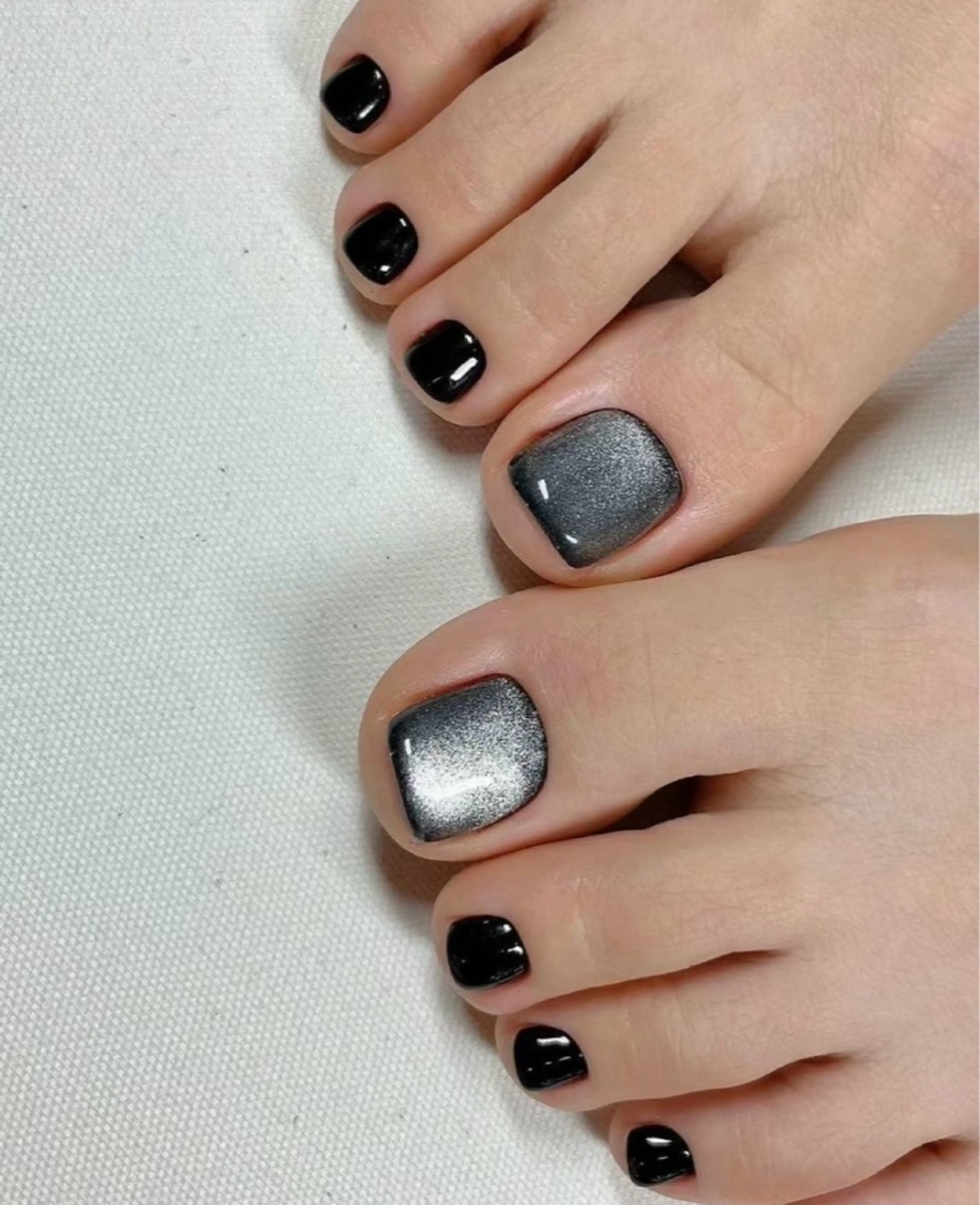 🐾人気NO.1フットマグネットorフラッシュワンカラー🐾ご新規様ジェルオフ&ドライケア込み☆当日ご予約◎2色まで◎の写真