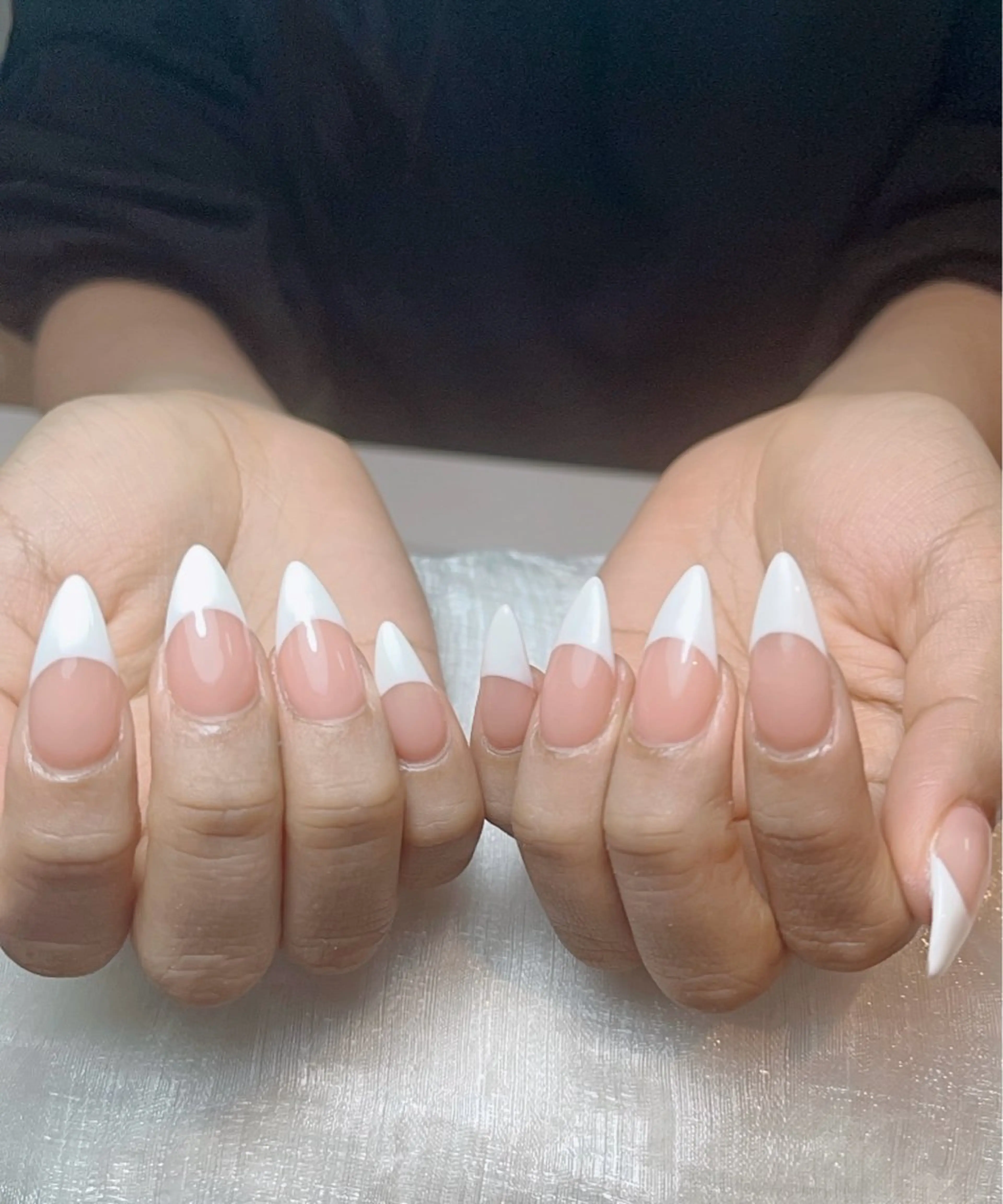 ネイル アートネイル ジェルネイル ニュアンスネイル シンプルネイル ネイルチップ ハンドネイル Nie Nail Hinatachanのネイルデザイン