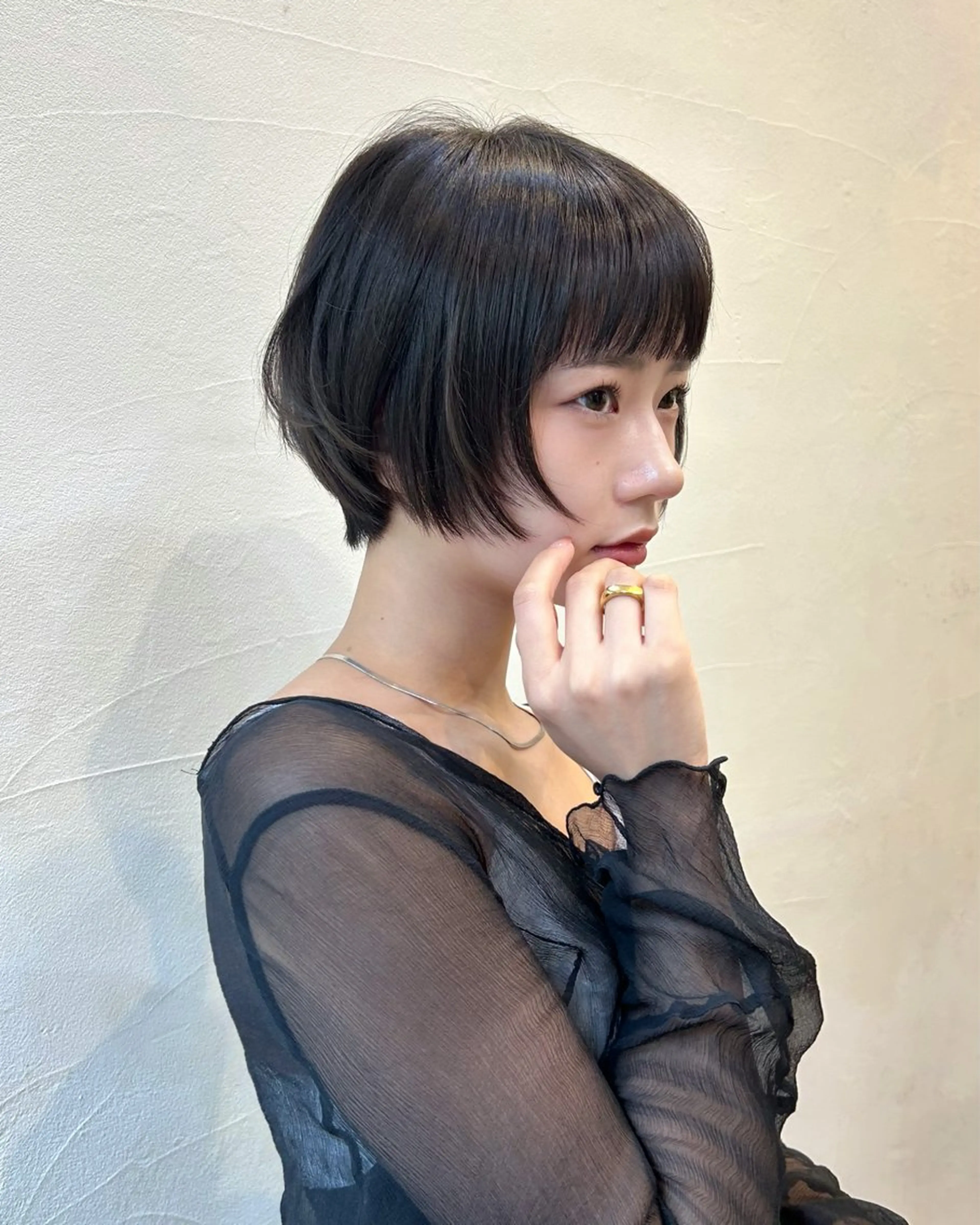 ショート 似合わせカット unica by Belle 御殿山店所属・海奈|透明感カラー |顔まわりカットのヘアスタイル