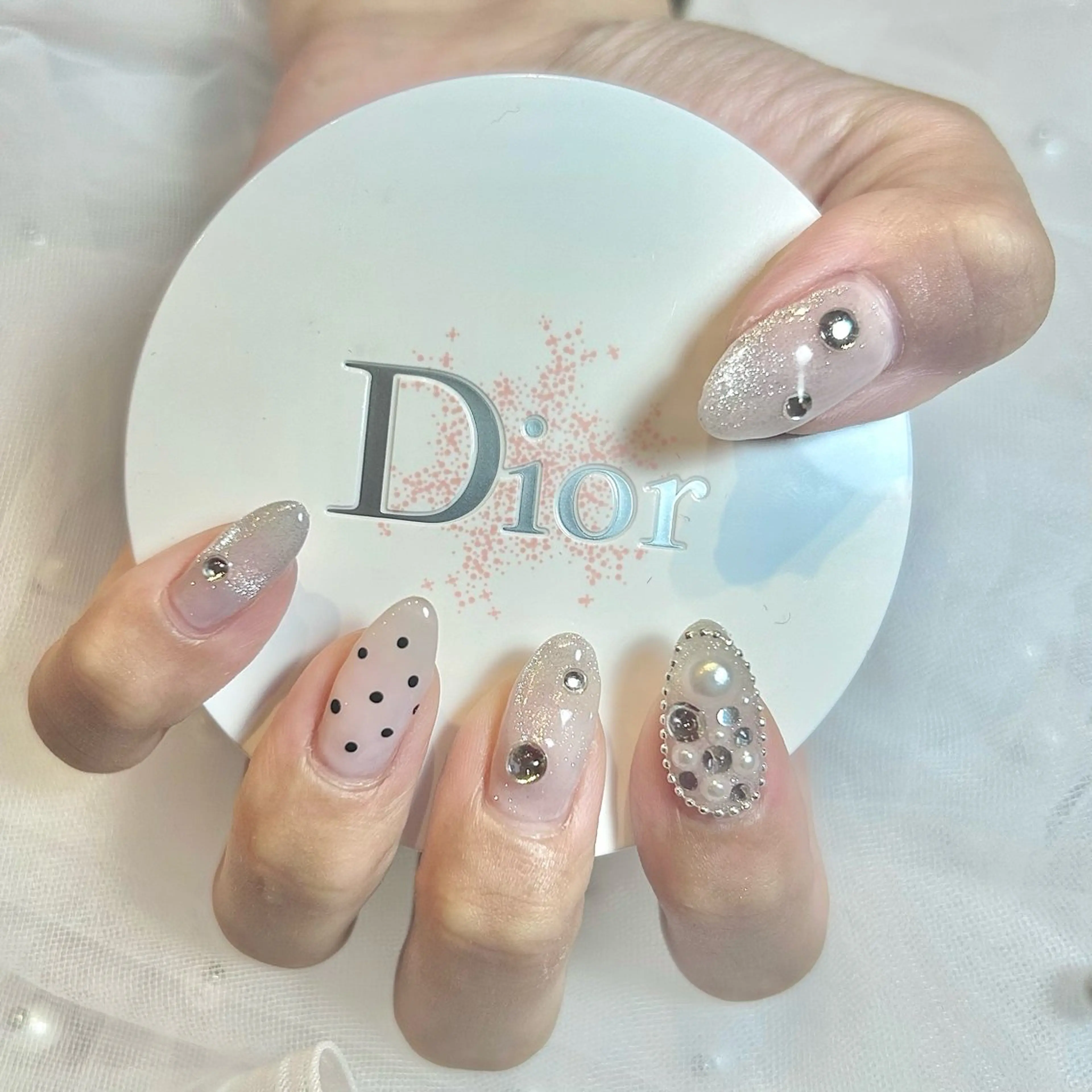 ネイル 持ち込み ピンキー 池田公園店のネイルデザイン