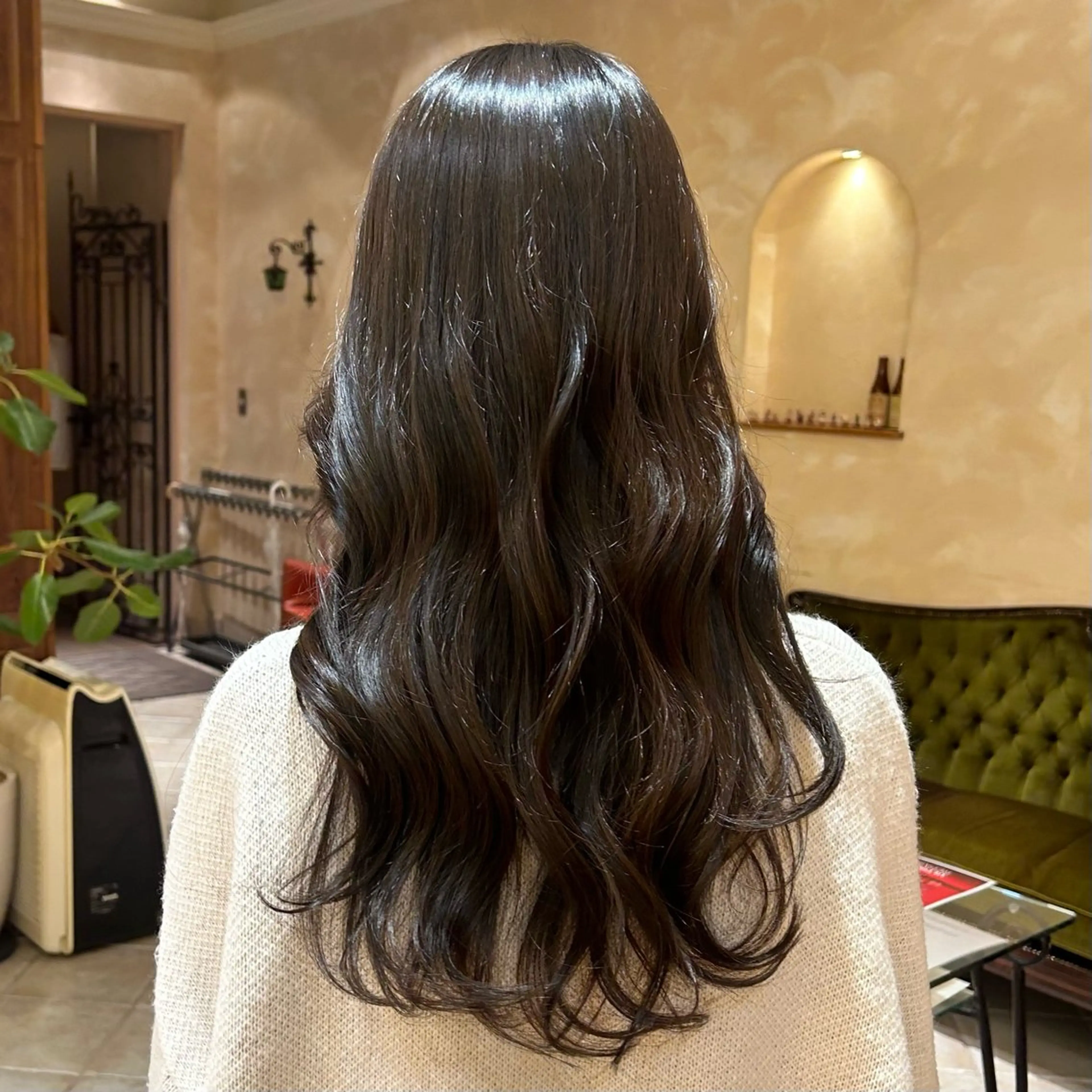 カラー BEAUTRIUM265所属・髙橋 采来のヘアスタイル