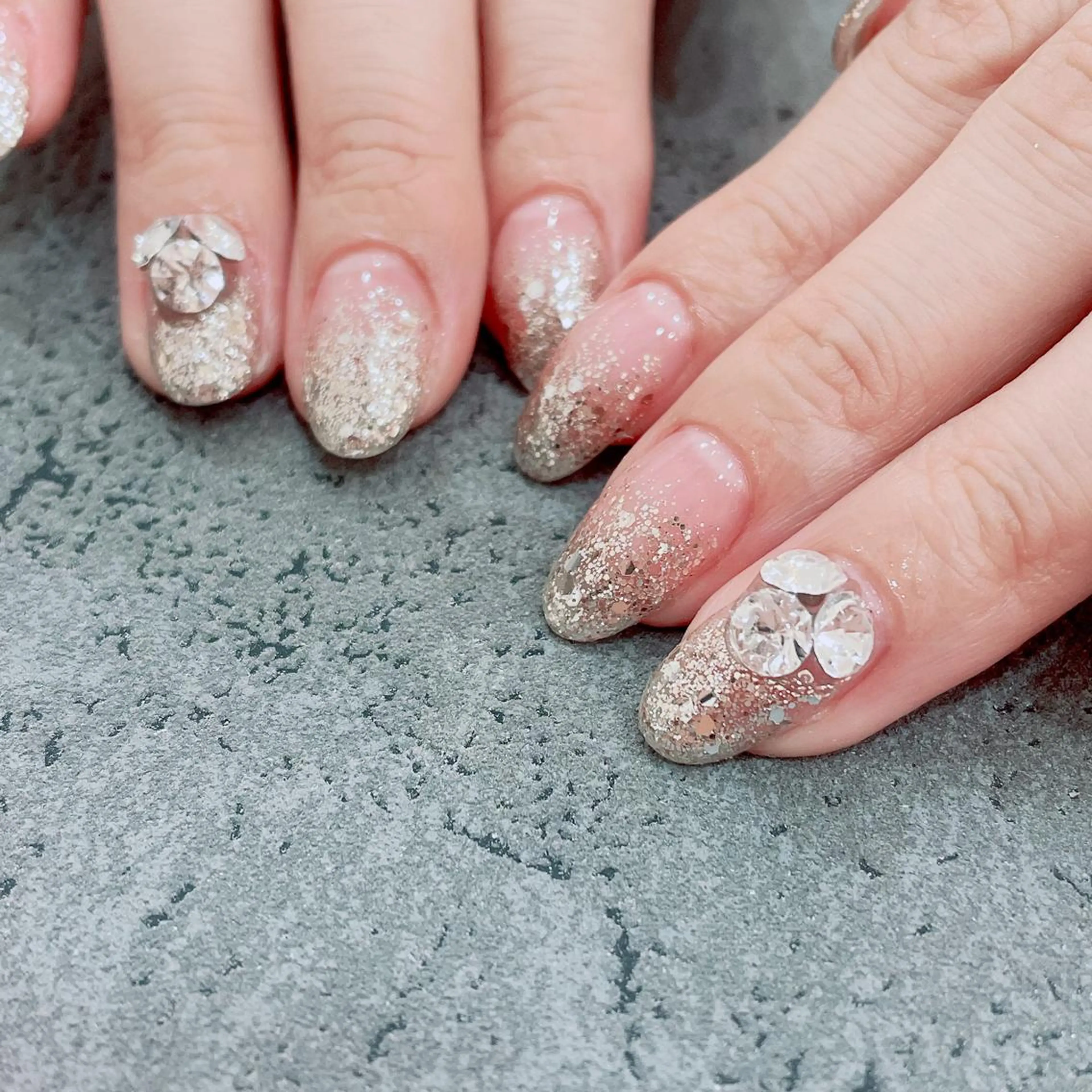 ネイル バニーアイズ　ネイル ニューオータニ博多店のネイルデザイン