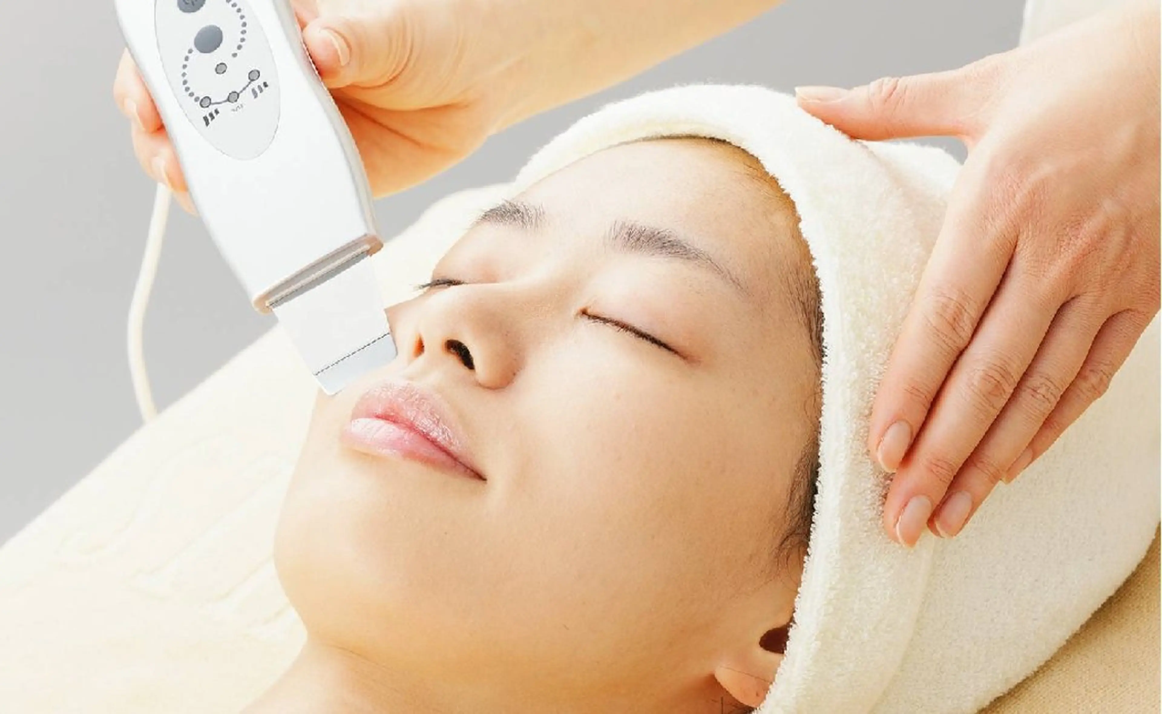 【肌別対応】毛穴洗浄コース(顔デコルテオイルマッサージ＋パック＋バイオニックセルサーDソニック)60分の写真