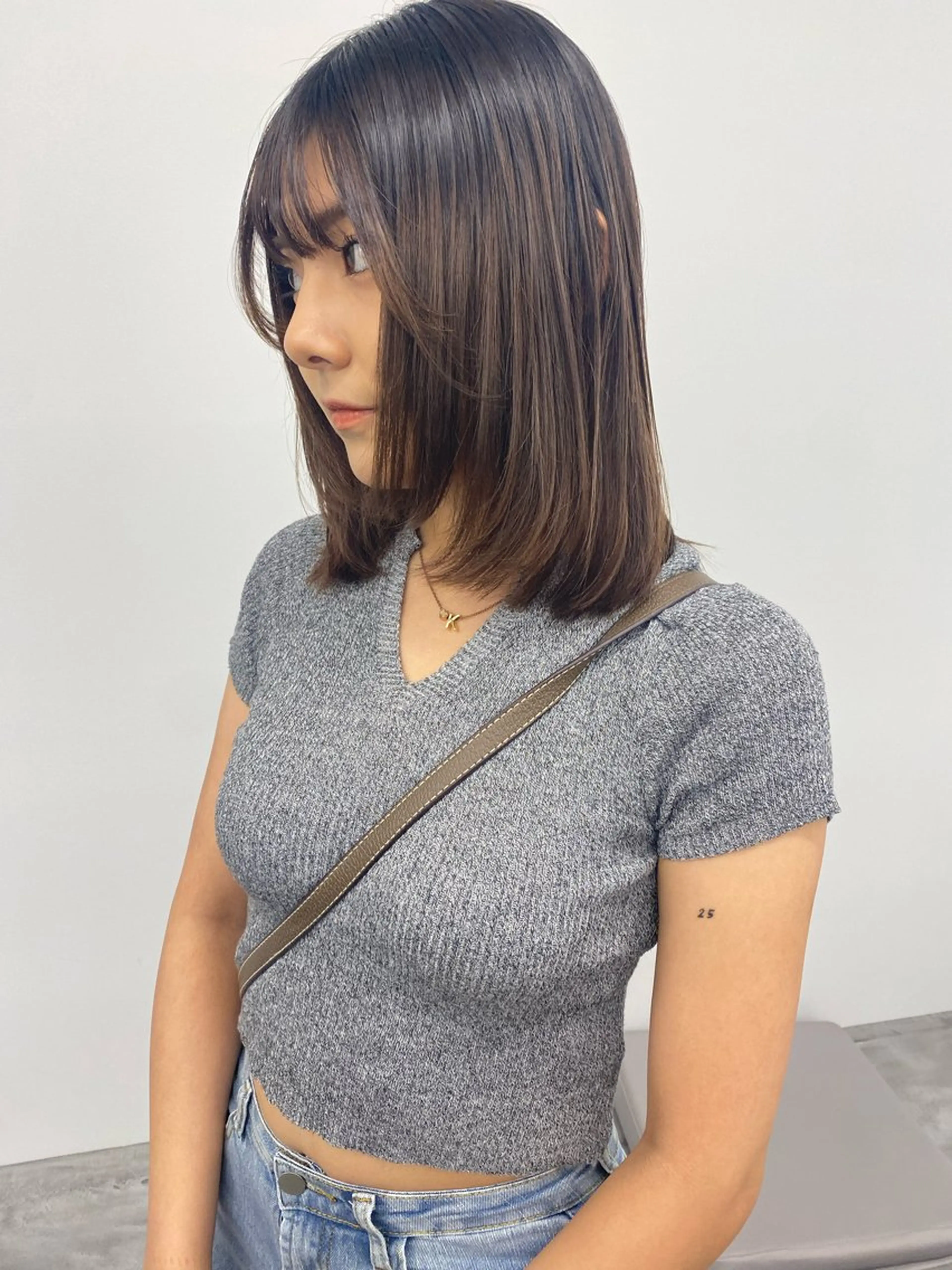 ミディアム カラー 寒河江 友花のヘアスタイル