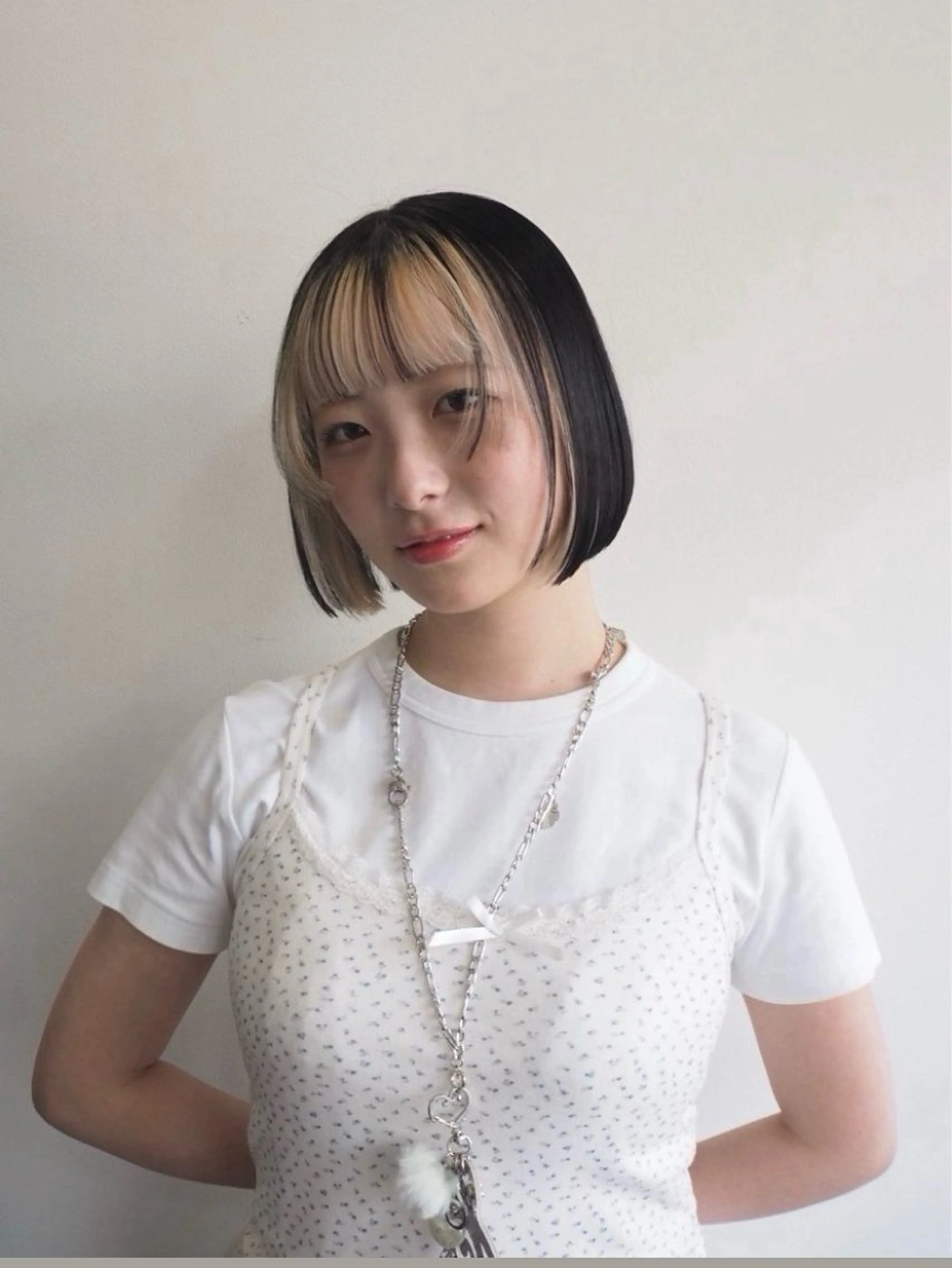 ショート カラー ヘアアレンジ デザインカラー ヘアカラー トリートメント girlyハイトーン /airi🍓🎀のヘアスタイル