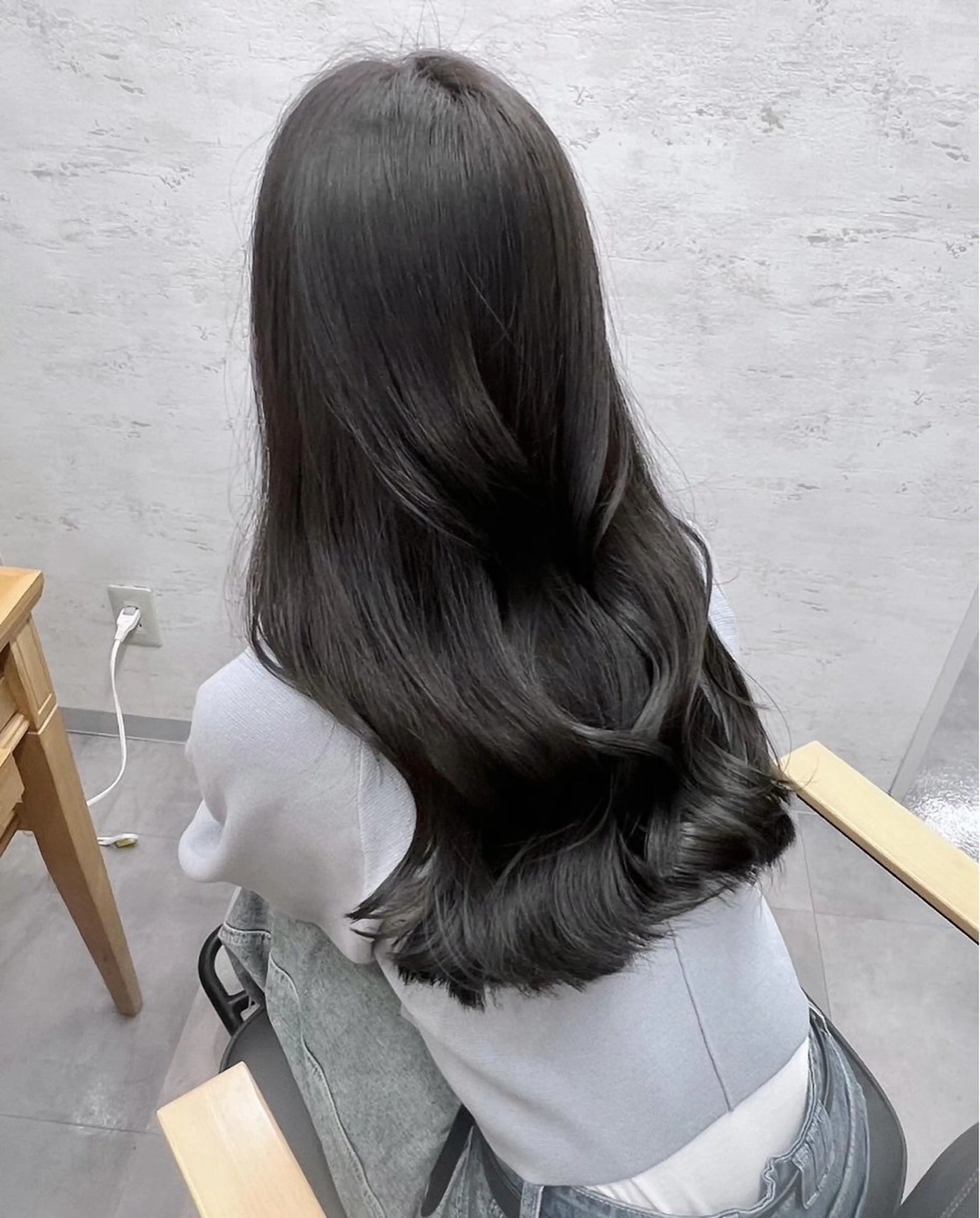 ロング ロング カット トリートメント ere hair salonのヘアスタイル