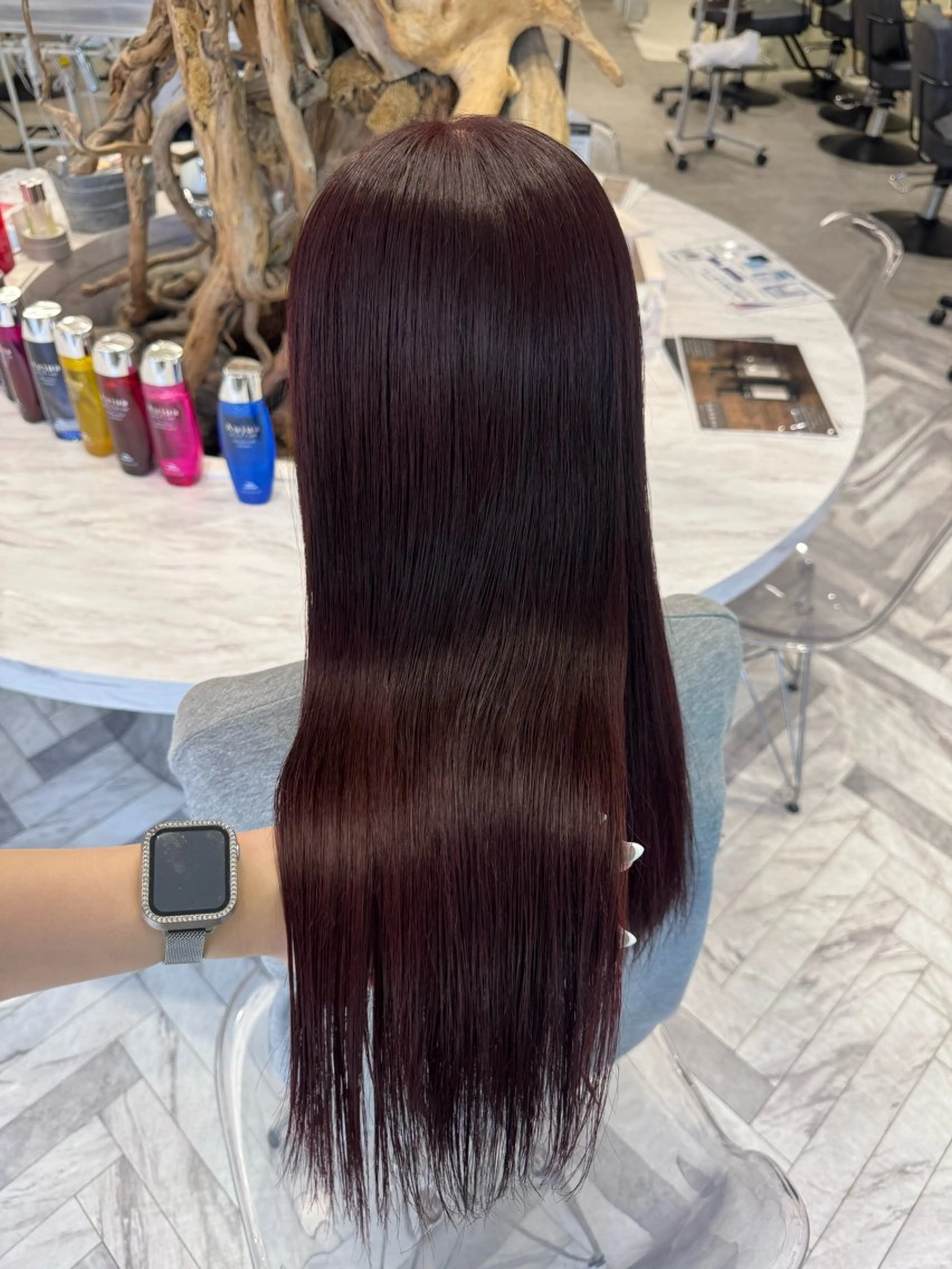 ロング ヘアカラー 小原 有桜のヘアスタイル