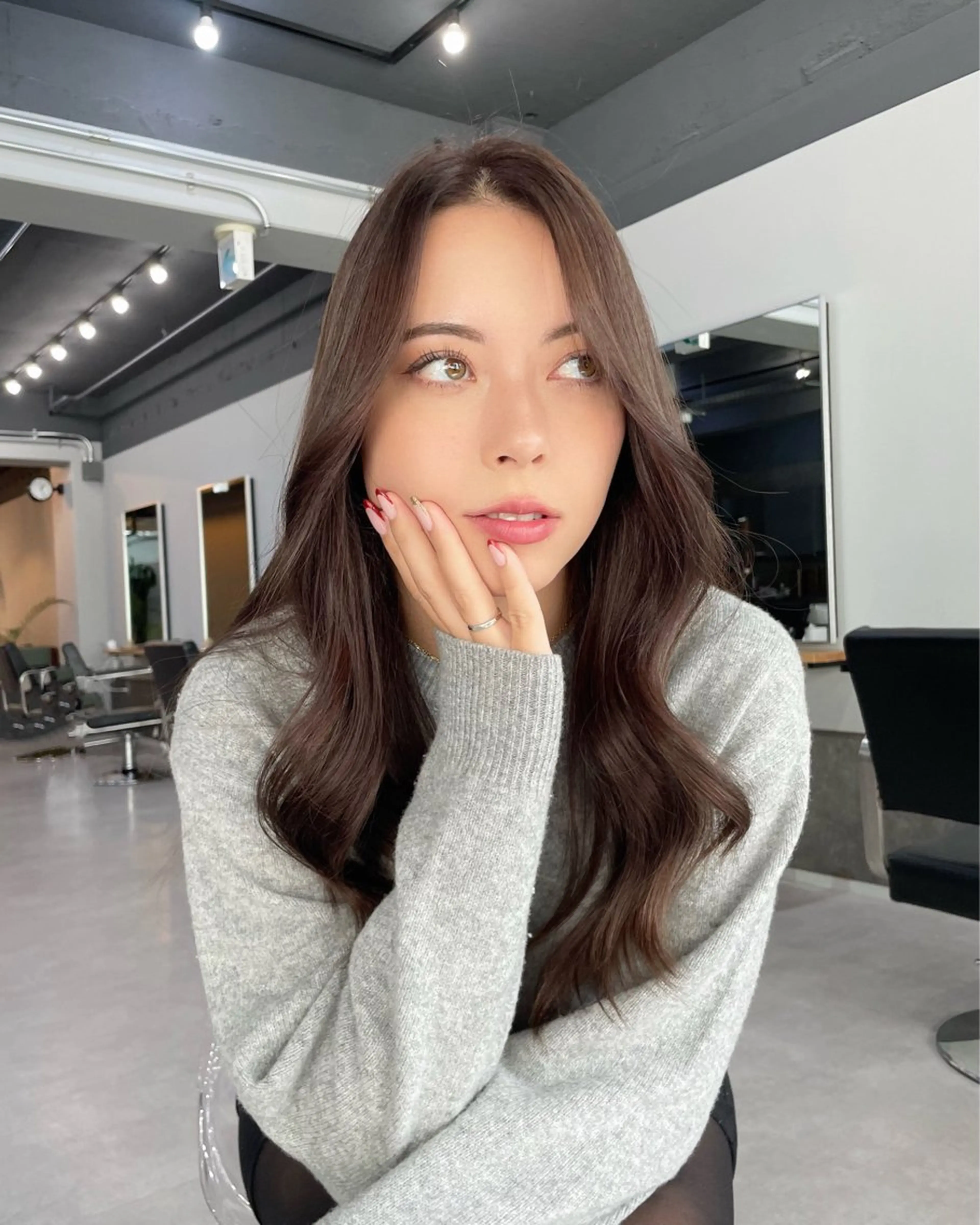 ロング カラー ミルクティーベージュ ❤︎レイヤー　MIAのヘアスタイル