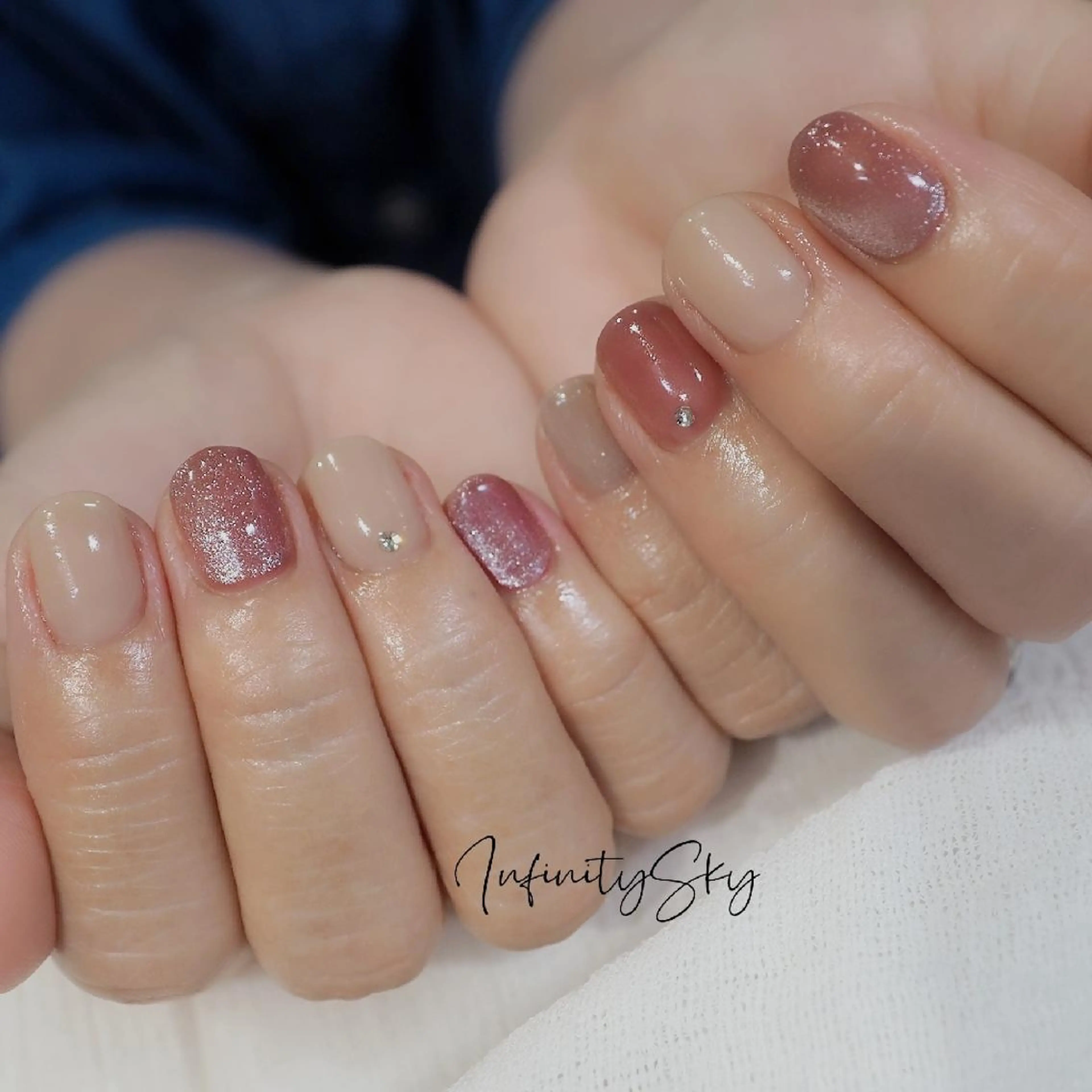 ネイル ラメ(グリッター) マグネットネイル infinity skyのネイルデザイン