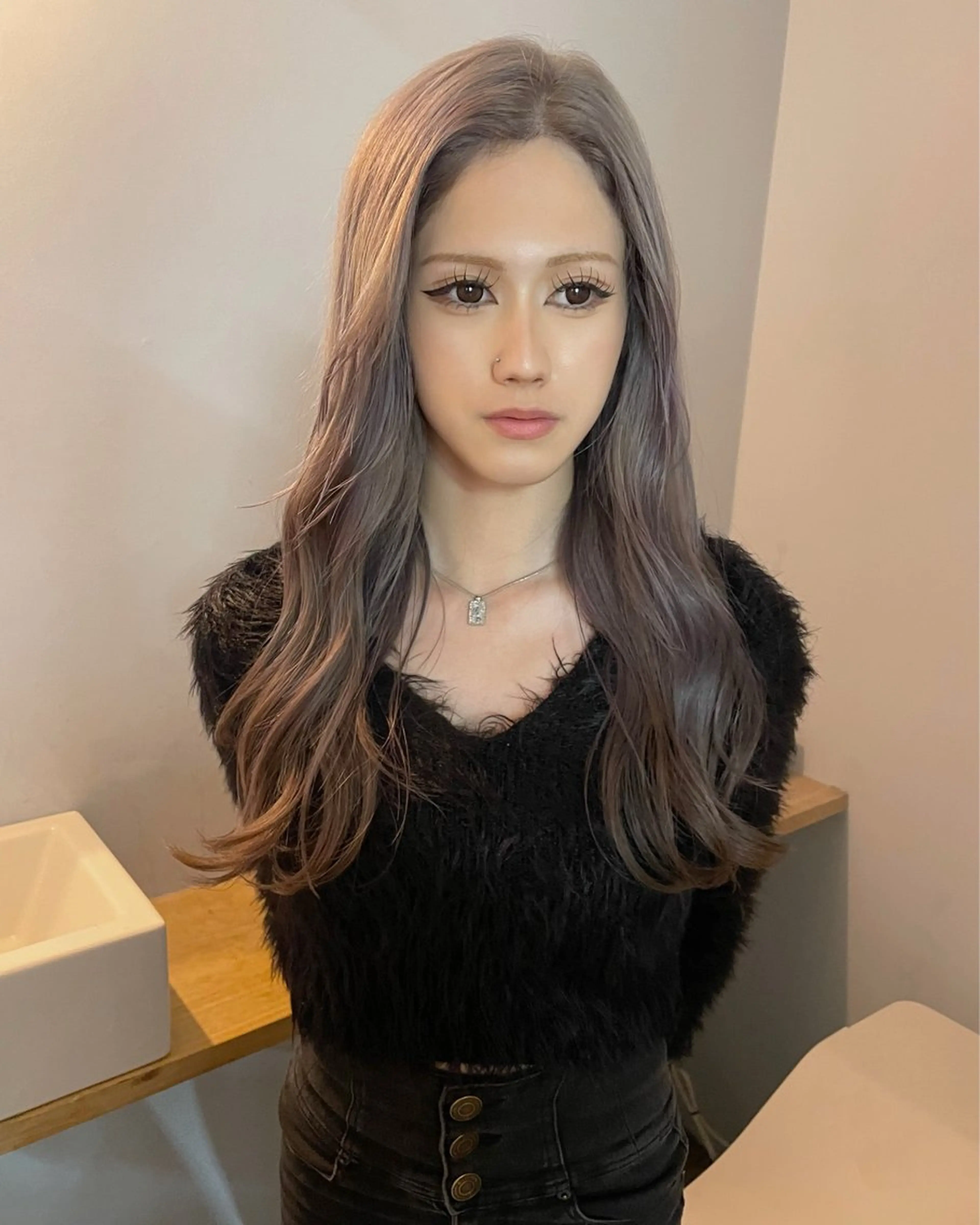 ロング カラー ヘアカラー トリートメント カットモデル/ ハイトーン/ゆうあのヘアスタイル