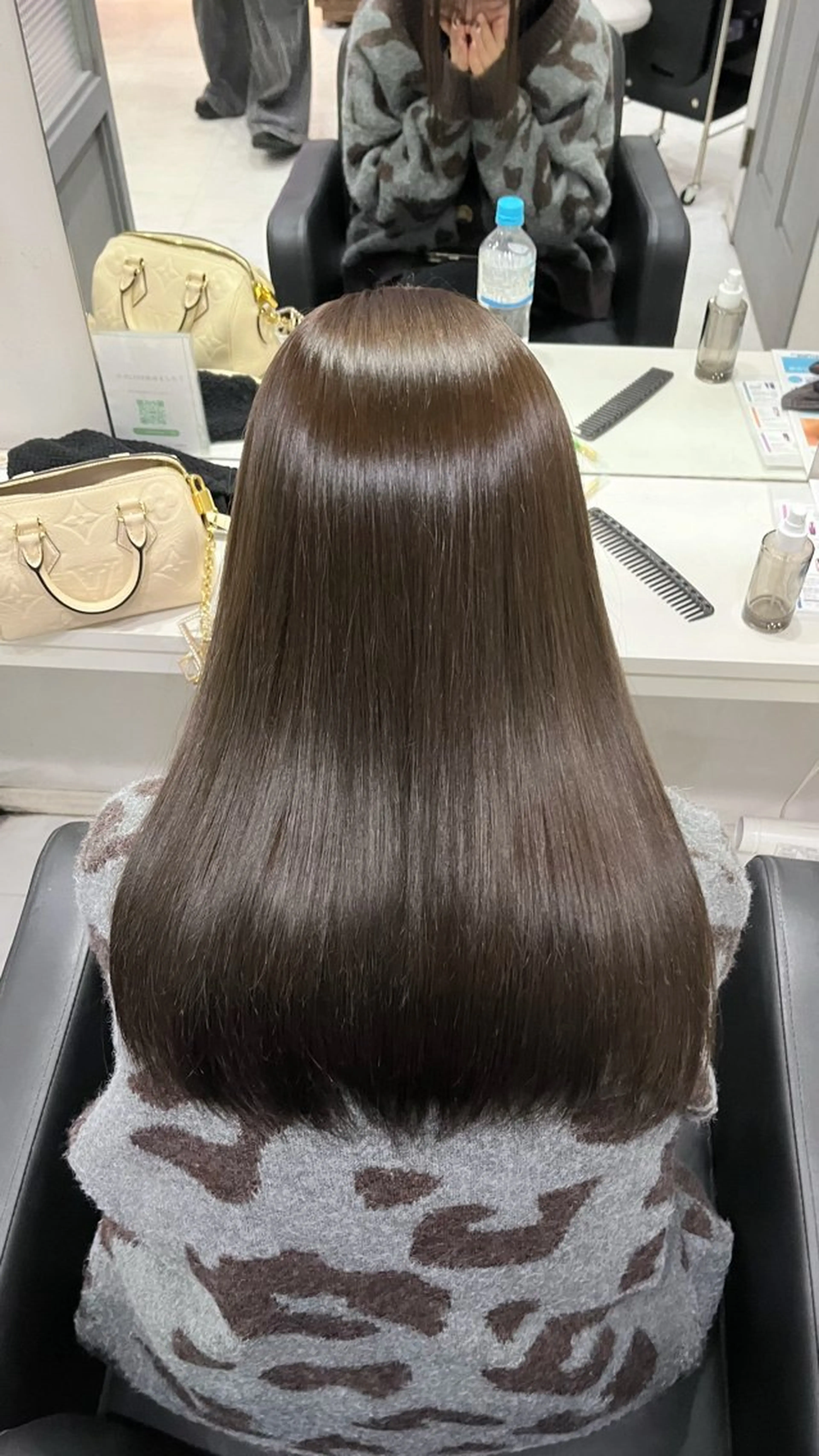 セミロング カラー ヘアカラー トリートメント 🦋REISA🦋 エクステ×ハイトーンのヘアスタイル