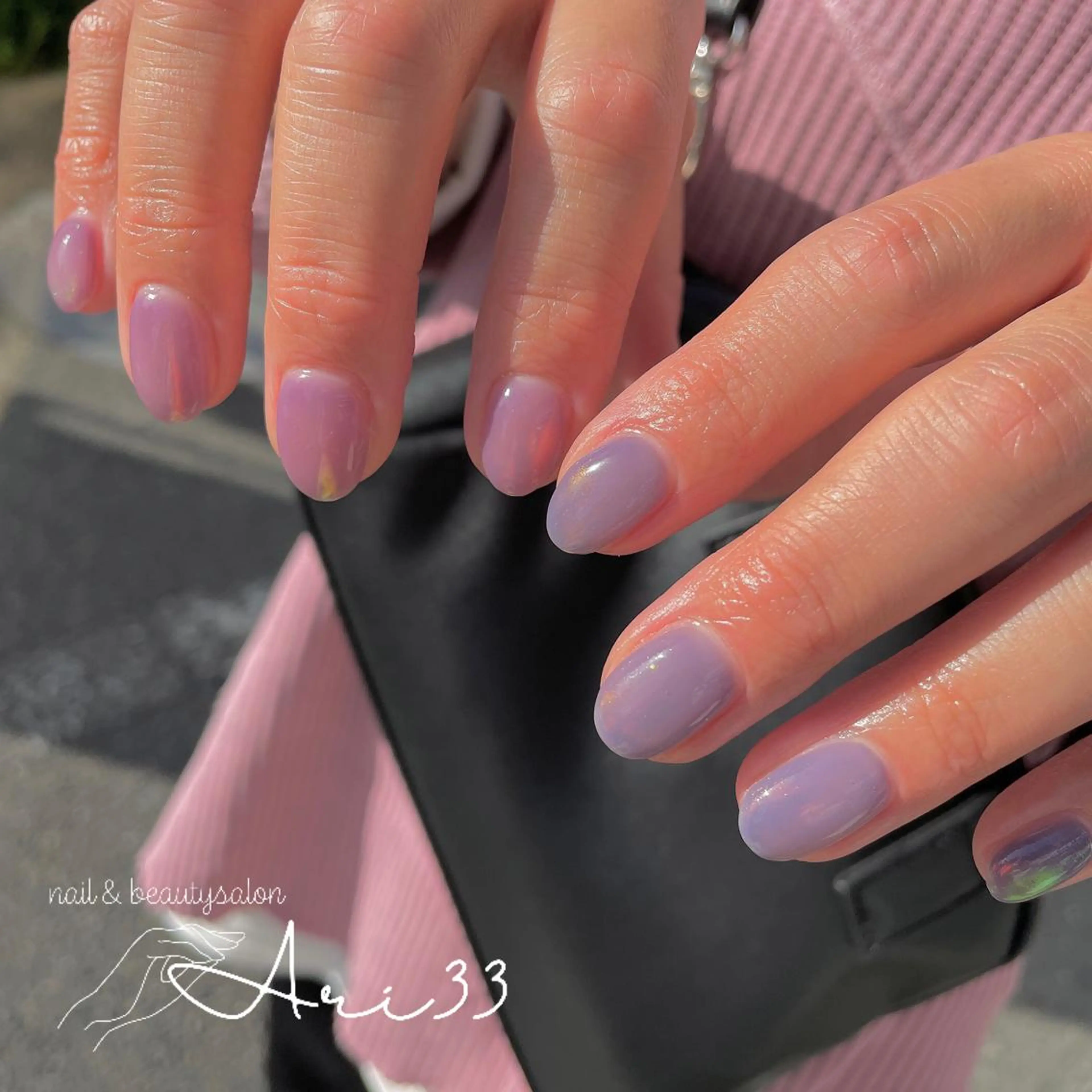 オフィスネイルアレンジ💅サテンネイル🌙ワンカラーはもう飽きた!!そんな方へ🫣の写真