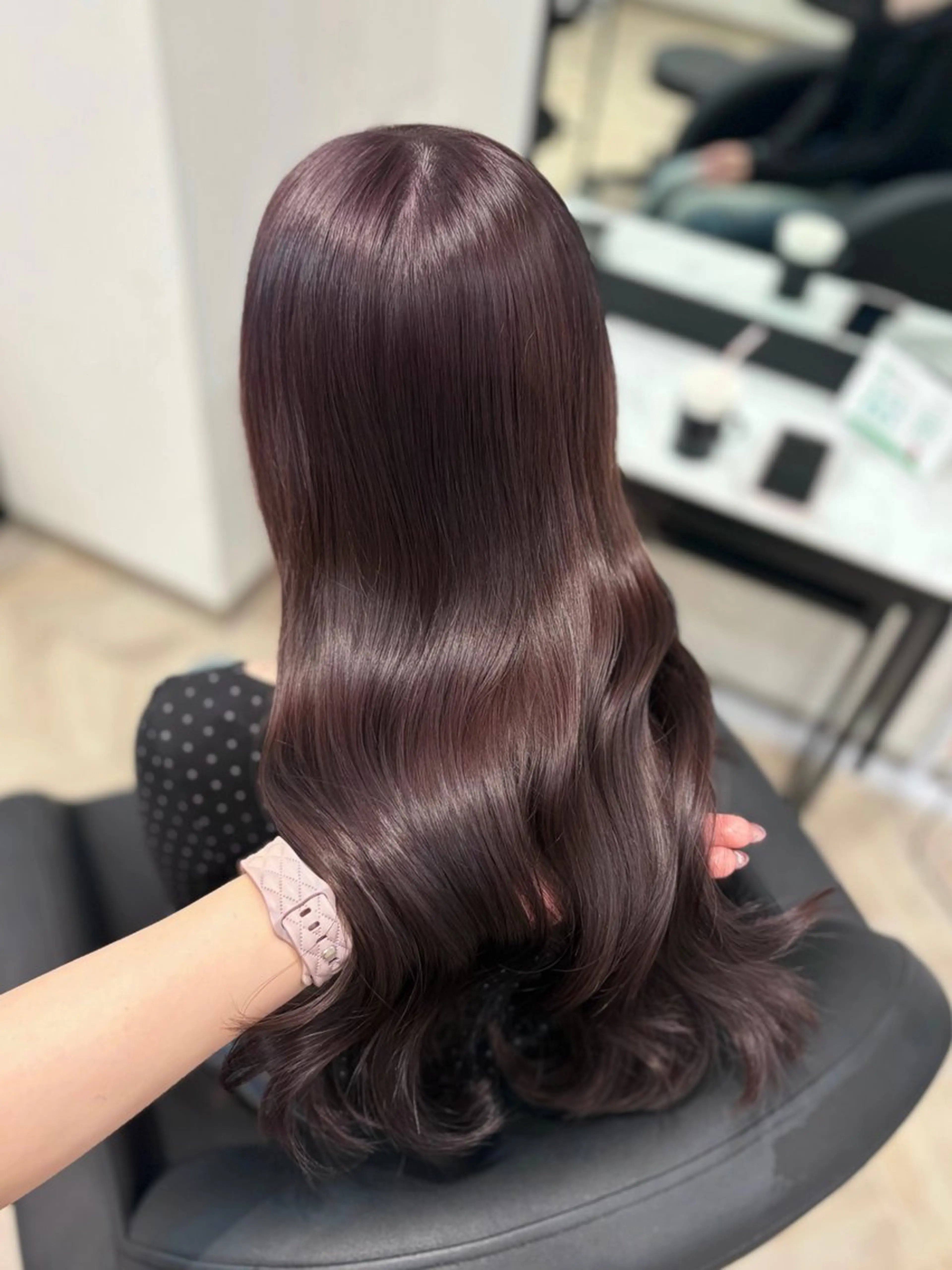 ロング カラー ブラウンカラー ラベンダーカラー カット ヘアカラー トリートメント 𝒎𝒐𝒆🩰 名駅/ヘアメ/暖色♡のヘアスタイル