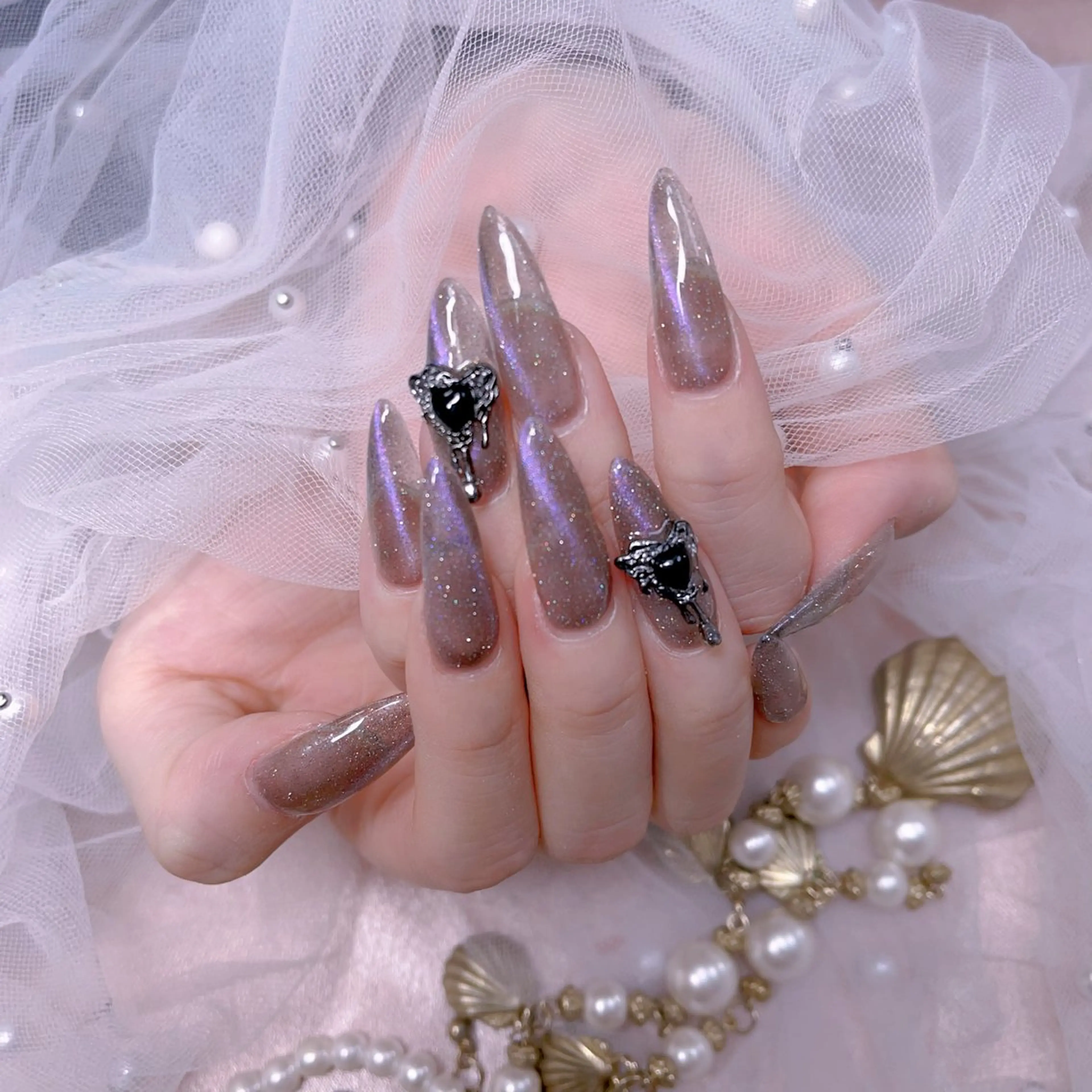 メンズ ネイル アートネイル フレンチネイル ジェルネイル キラキラネイル パラジェル ハンドネイル Bloom スカルプ専門店のネイルデザイン