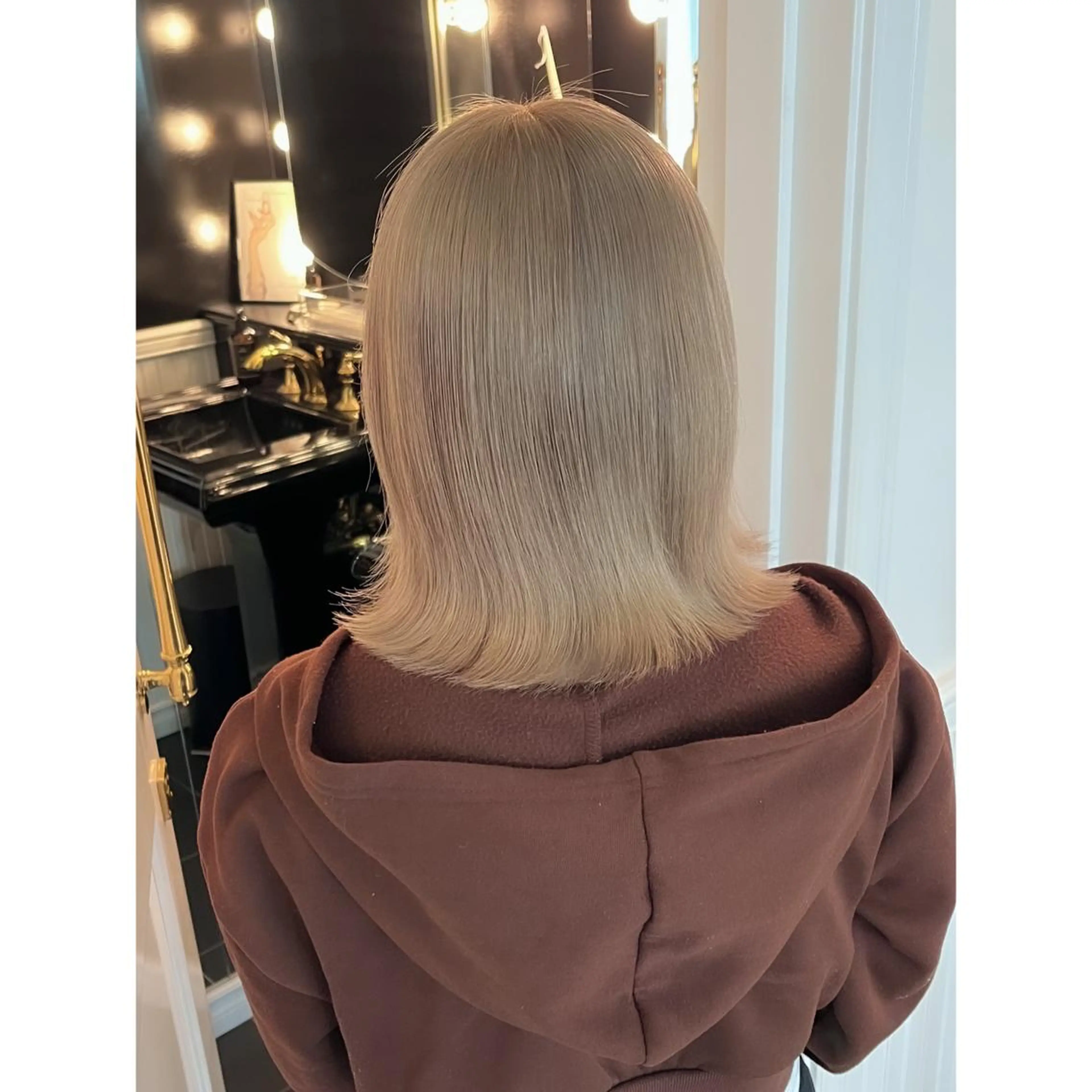 ミディアム カラー ブリーチ ヘアカラー miyu /トレンド カラー×艶髪のヘアスタイル