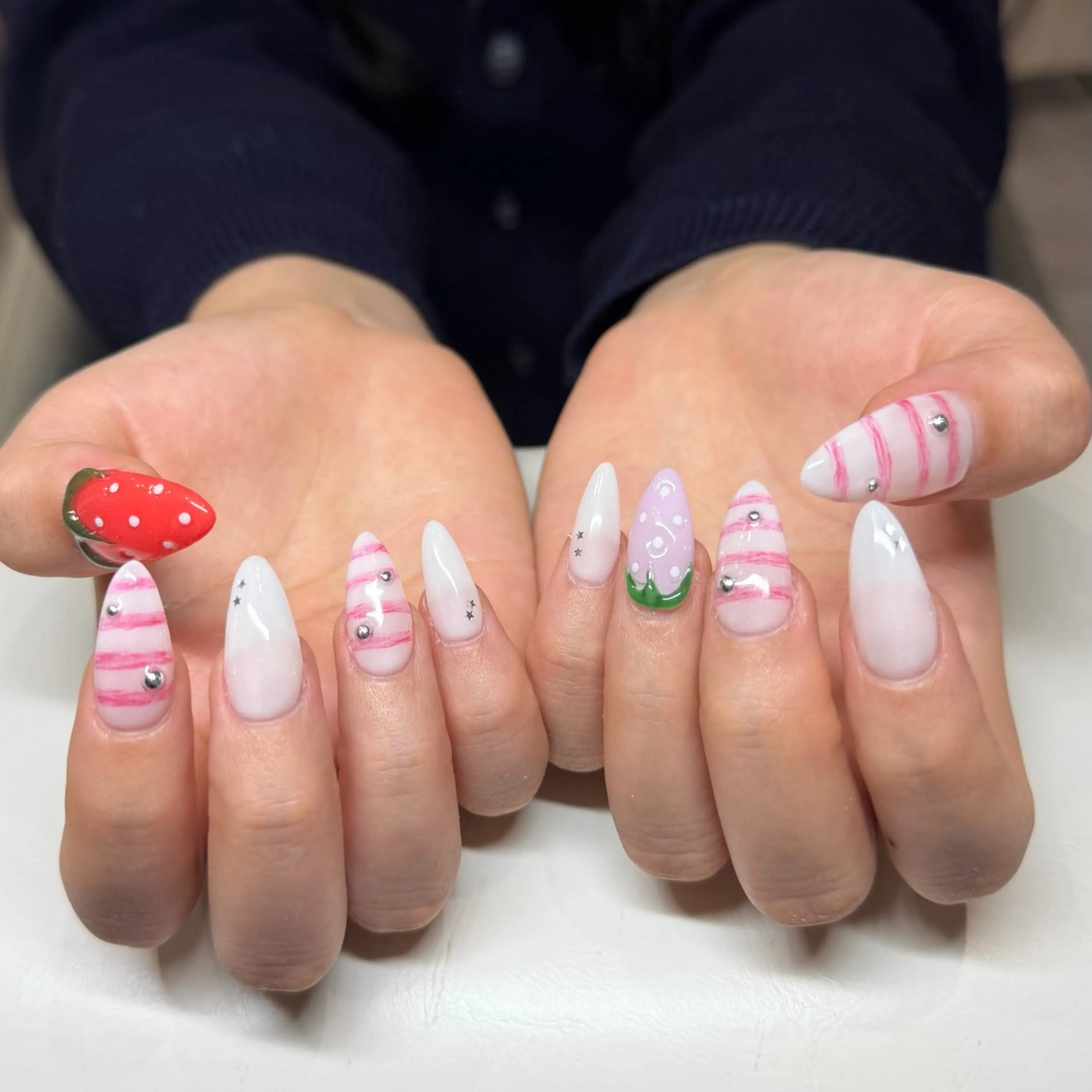 ネイル ハンドネイル IROHA NAIL Kurumi🪽🫧のネイルデザイン