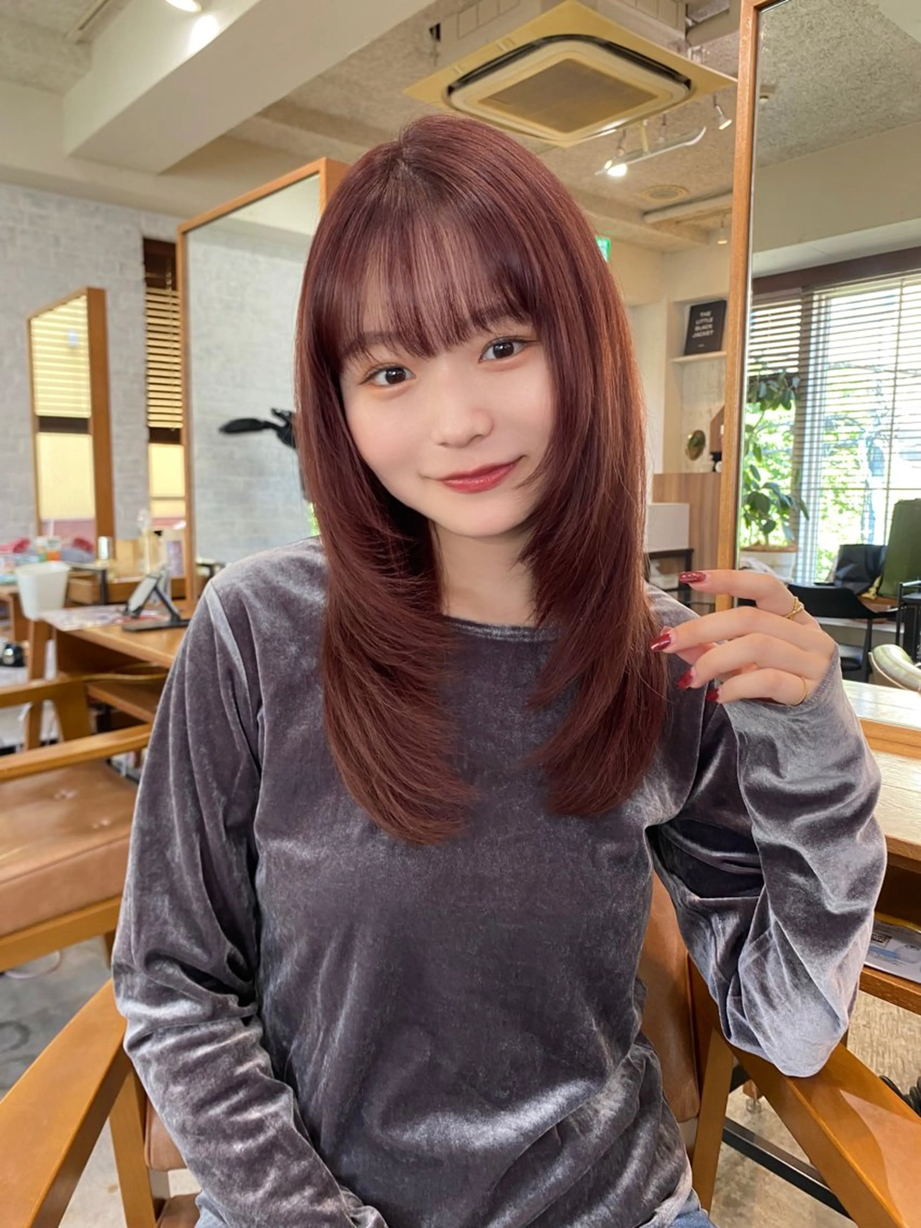 ミディアム カラー カット ヘアカラー トリートメント shiori/暖色/ レイヤー/似合わせのヘアスタイル