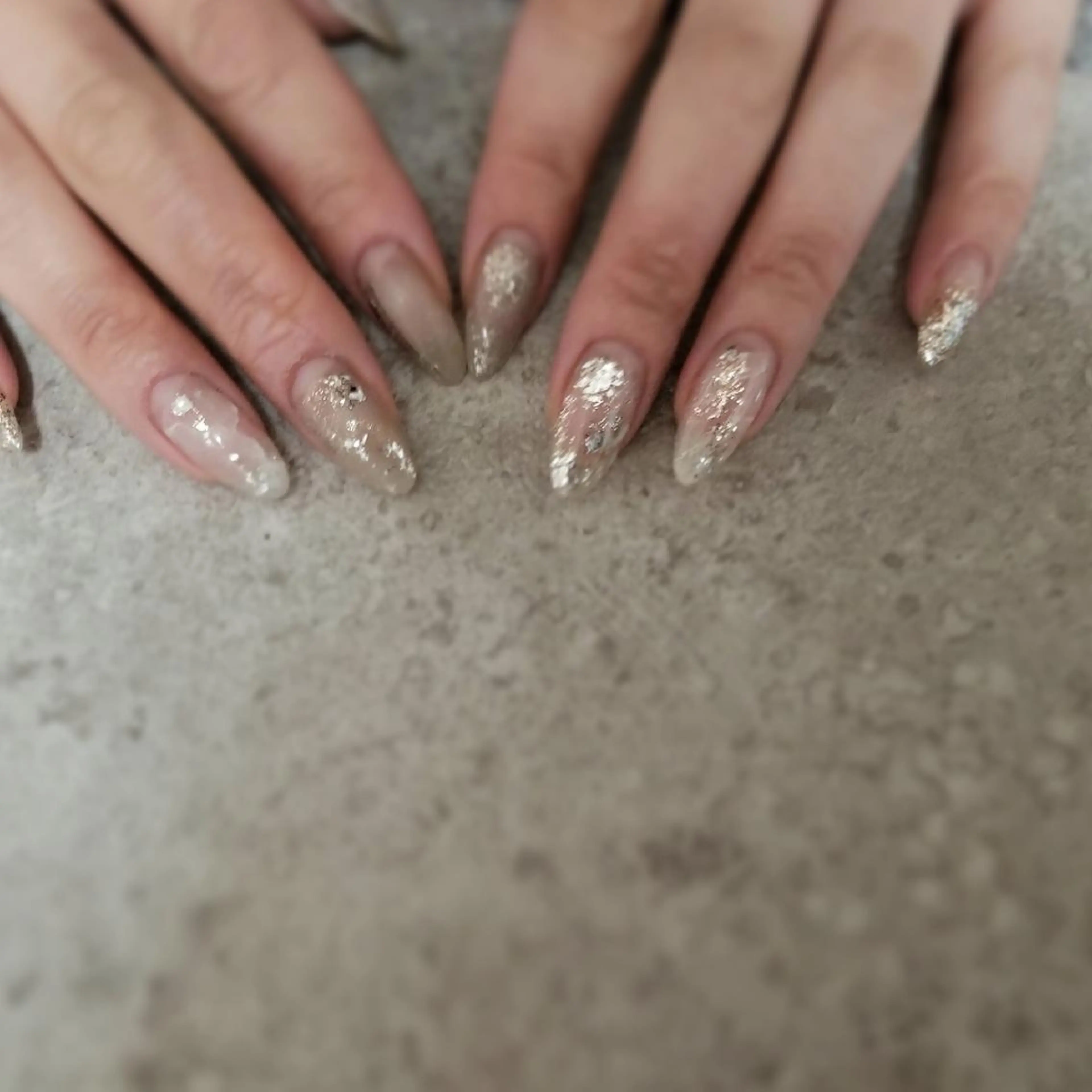 ネイル ニュアンスネイル nail salon ipuniのネイルデザイン
