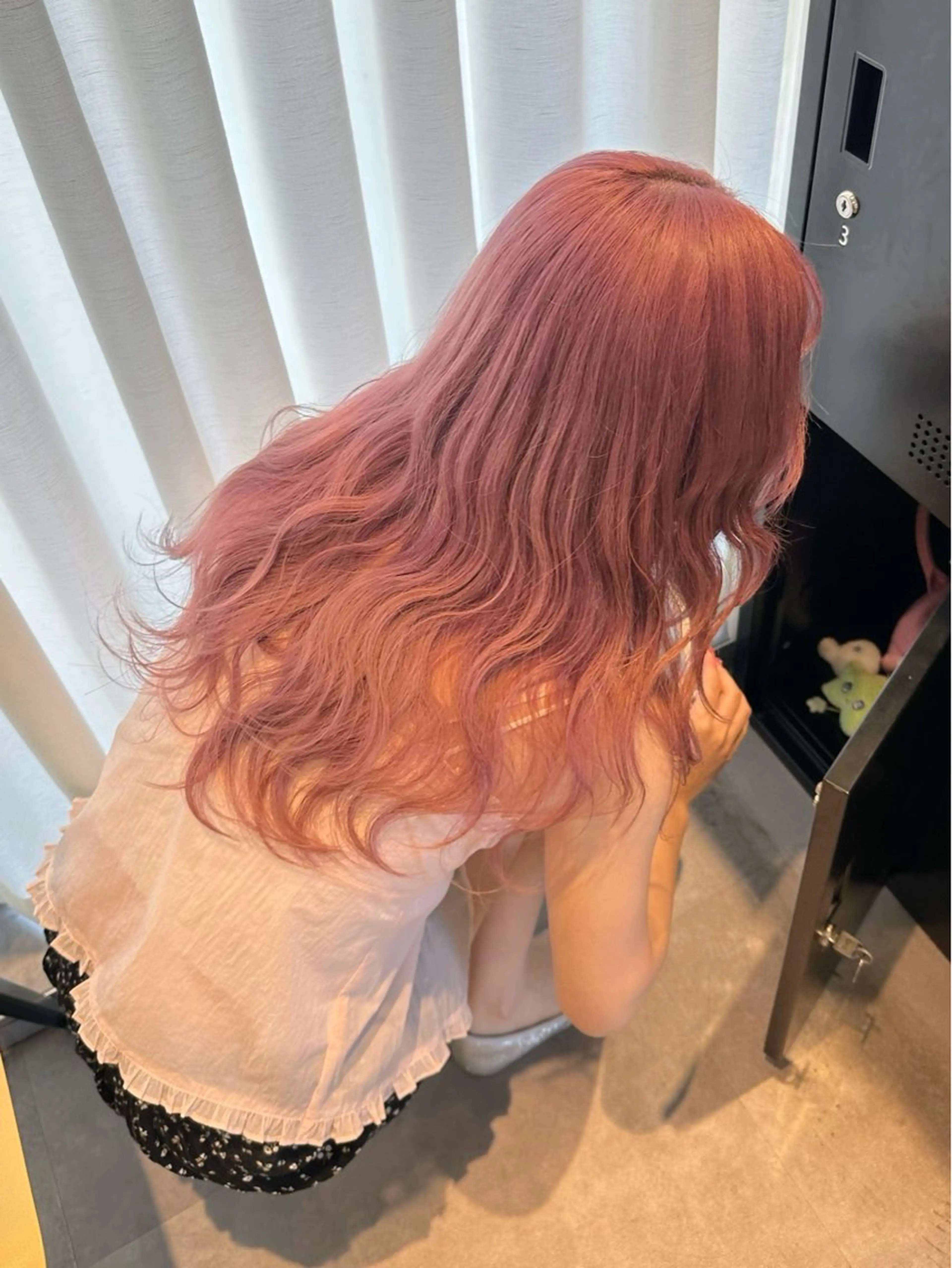 ロング カラー ヘアカラー HANAME 原宿美容室のヘアスタイル